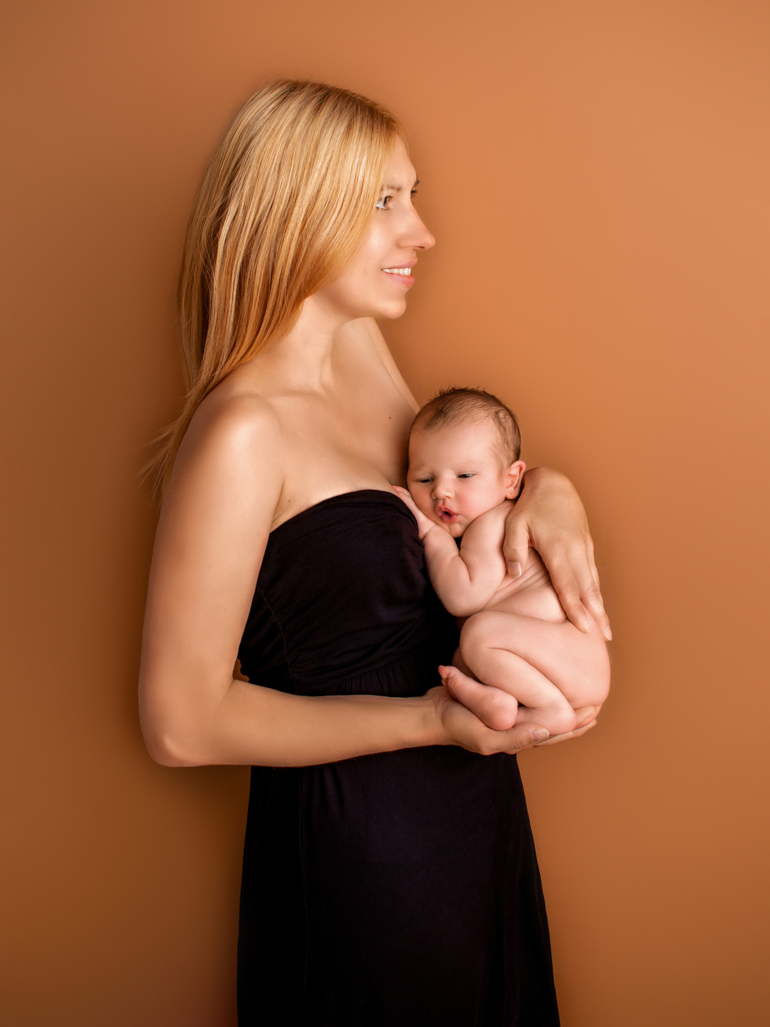 Фотосессия новорожденного в Краснодаре в студии для новорожденных. Фотограф новорожденных Краснодар Малышенко Надежда