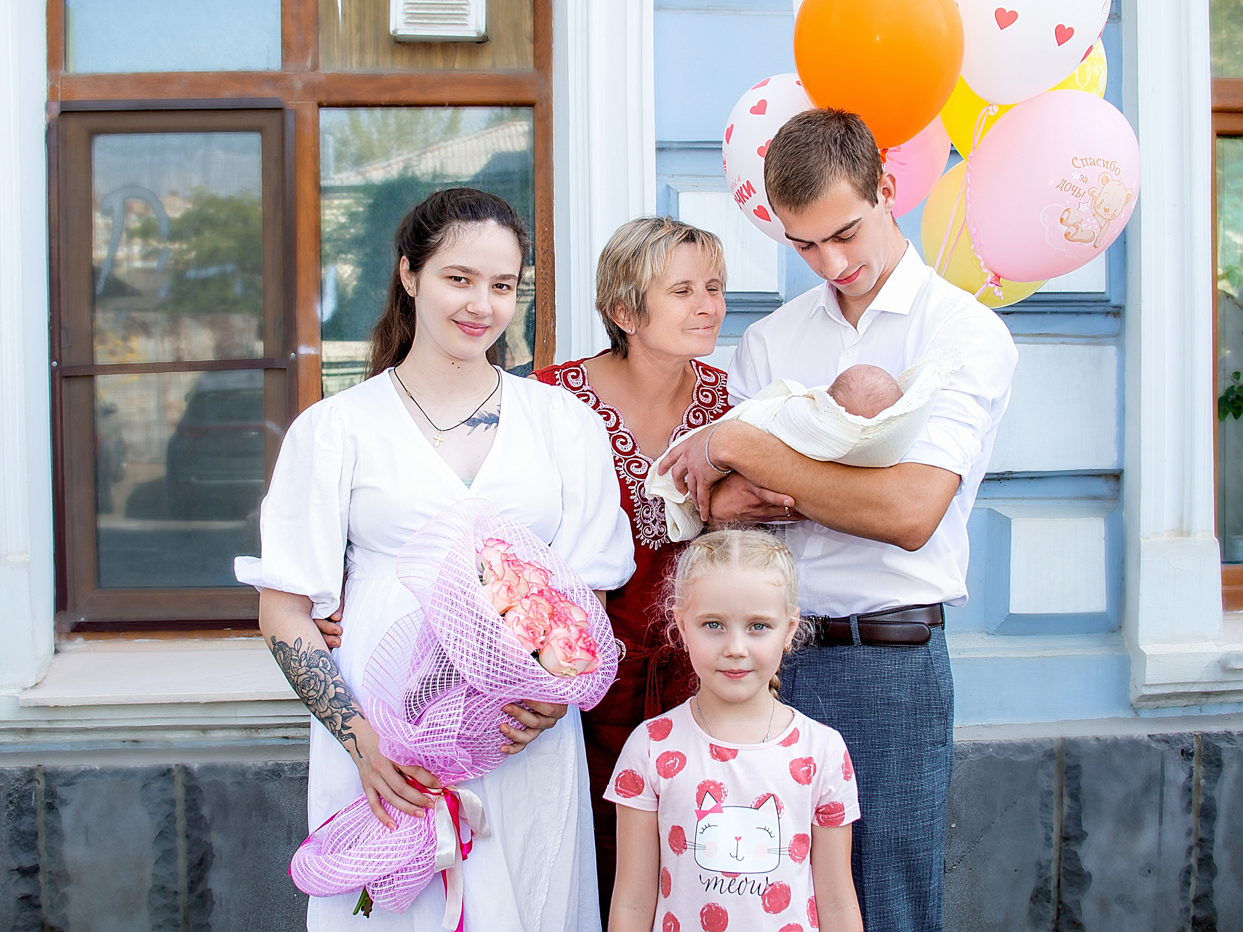 Выписка из роддома Краснодар. Фотограф новорожденных Краснодар Малышенко Надежда