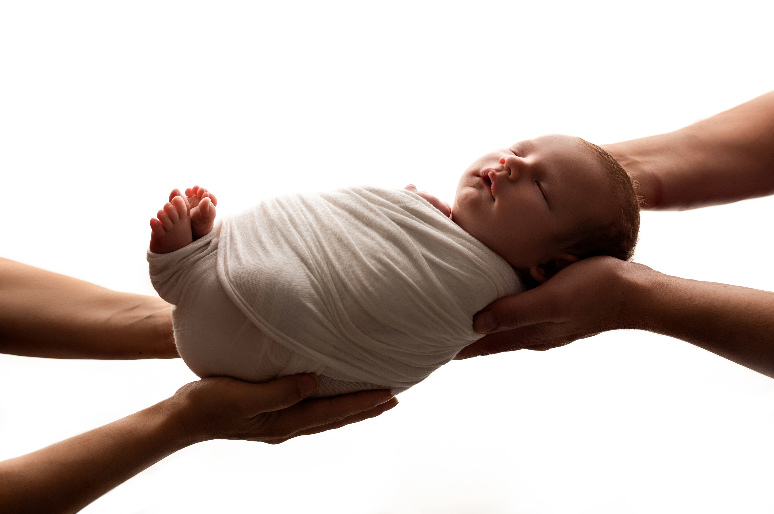 Фотосессия новорожденного в Краснодаре в студии для новорожденных. Фотограф новорожденных Краснодар Малышенко Надежда