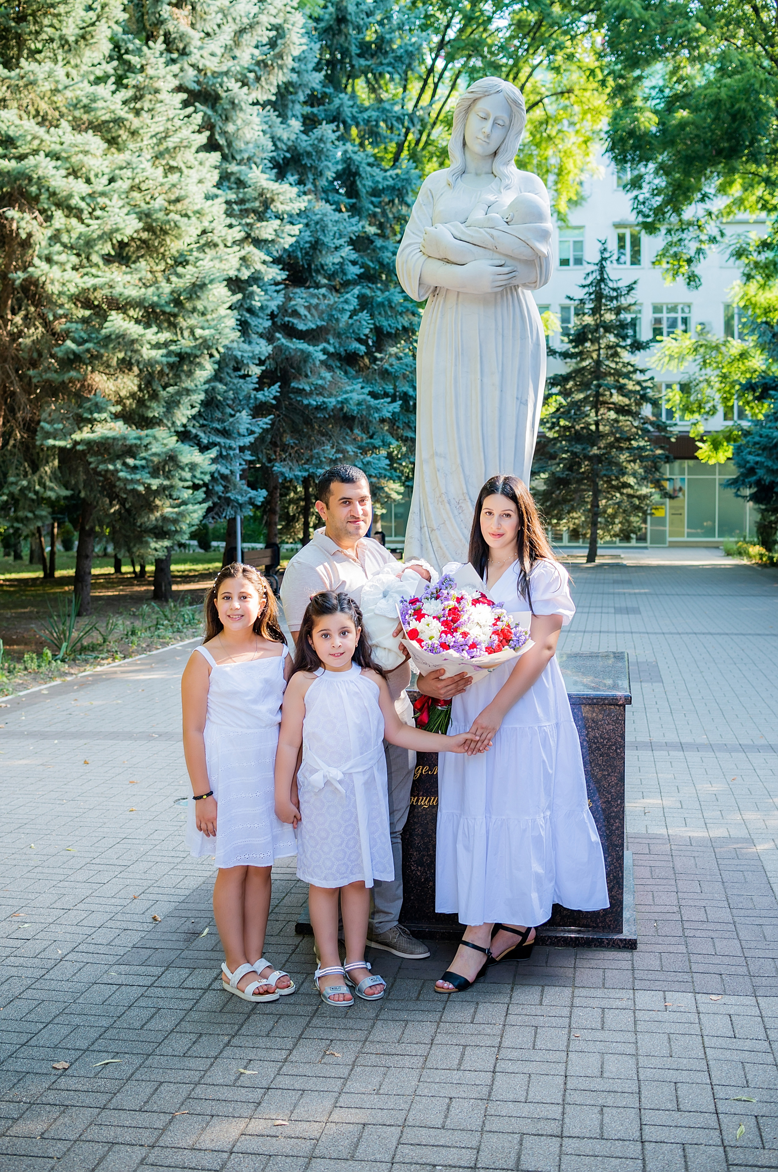 Выписка из роддома Краснодар. Фотограф новорожденных Краснодар Малышенко Надежда