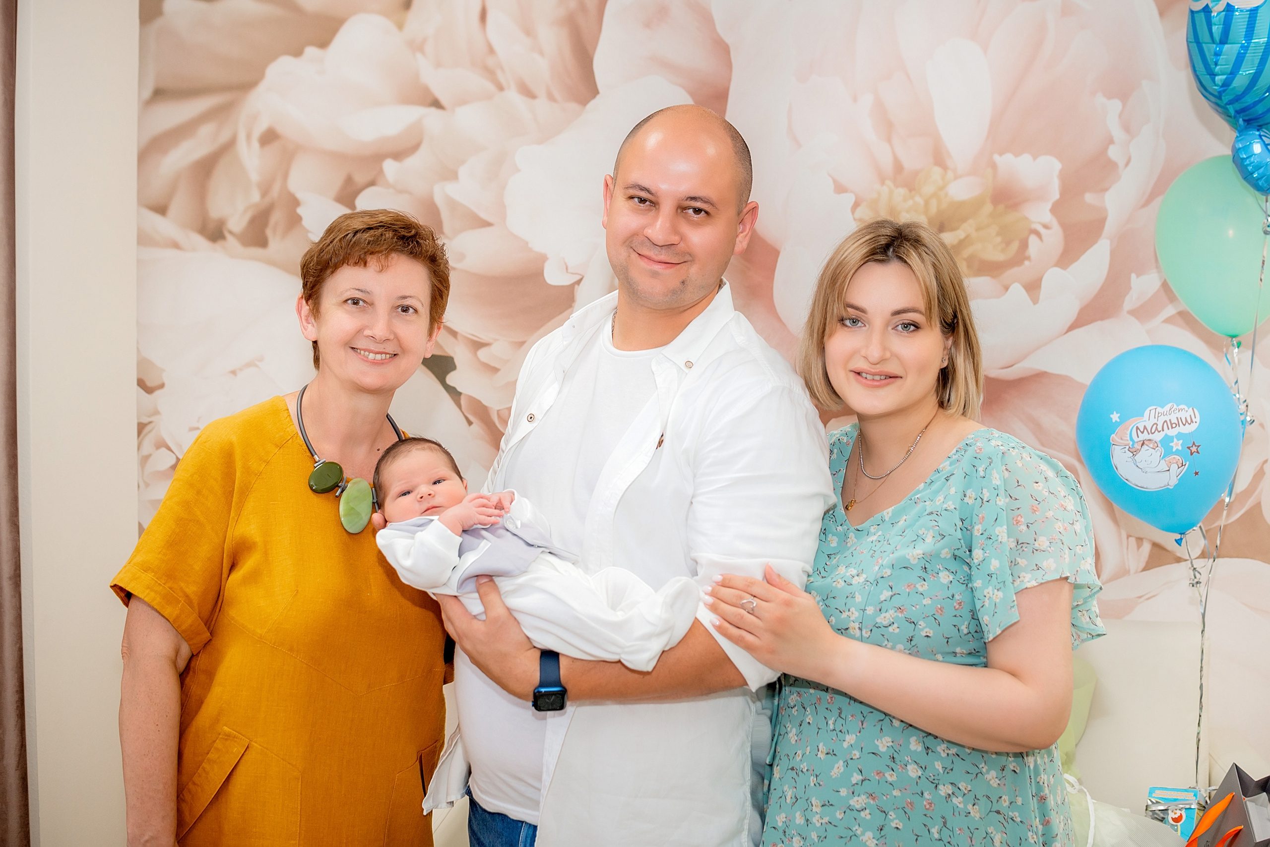 Выписка из роддома Краснодар. Фотограф новорожденных Краснодар Малышенко Надежда