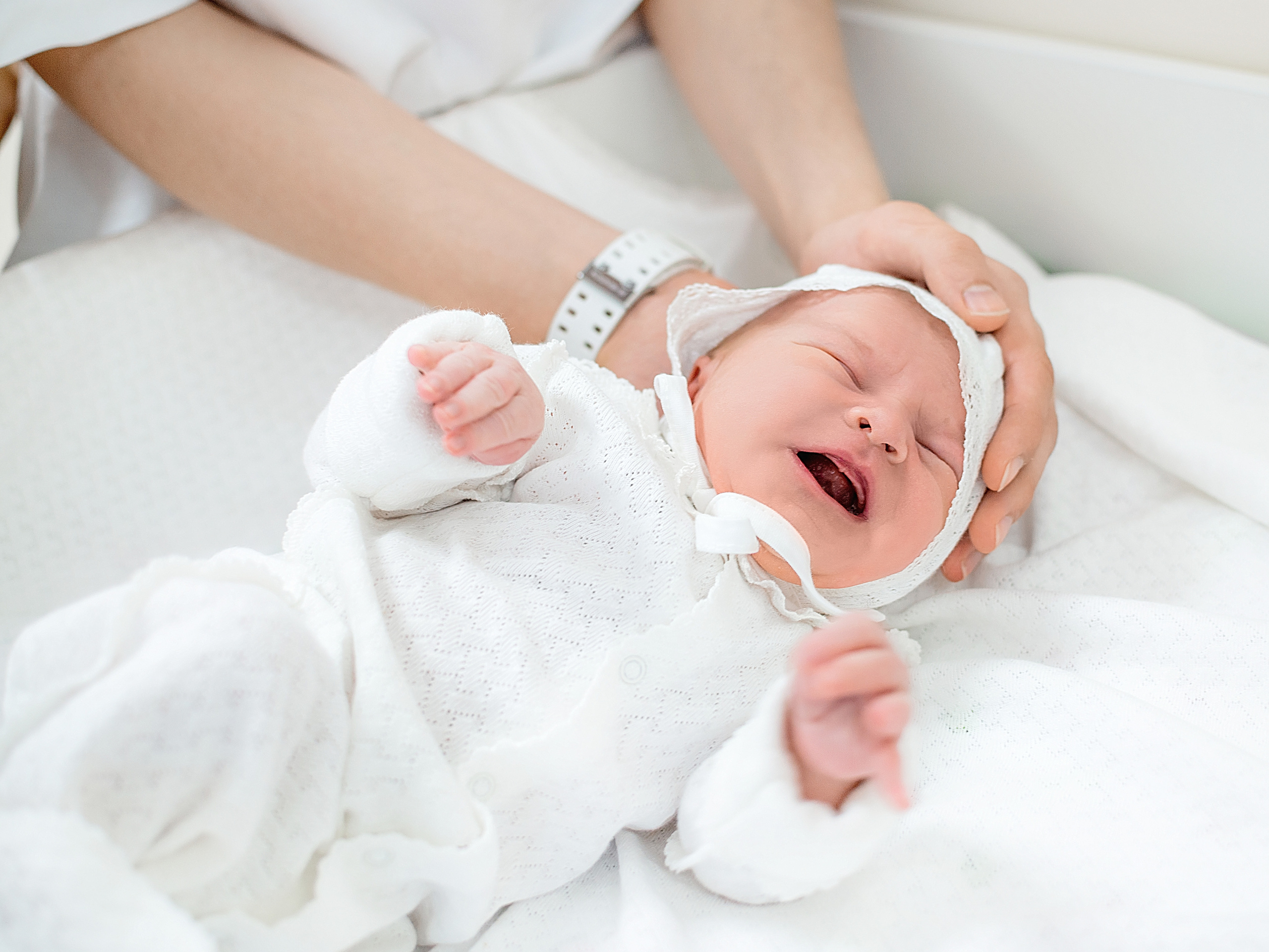 Выписка из роддома Краснодар. Фотограф новорожденных Краснодар Малышенко Надежда