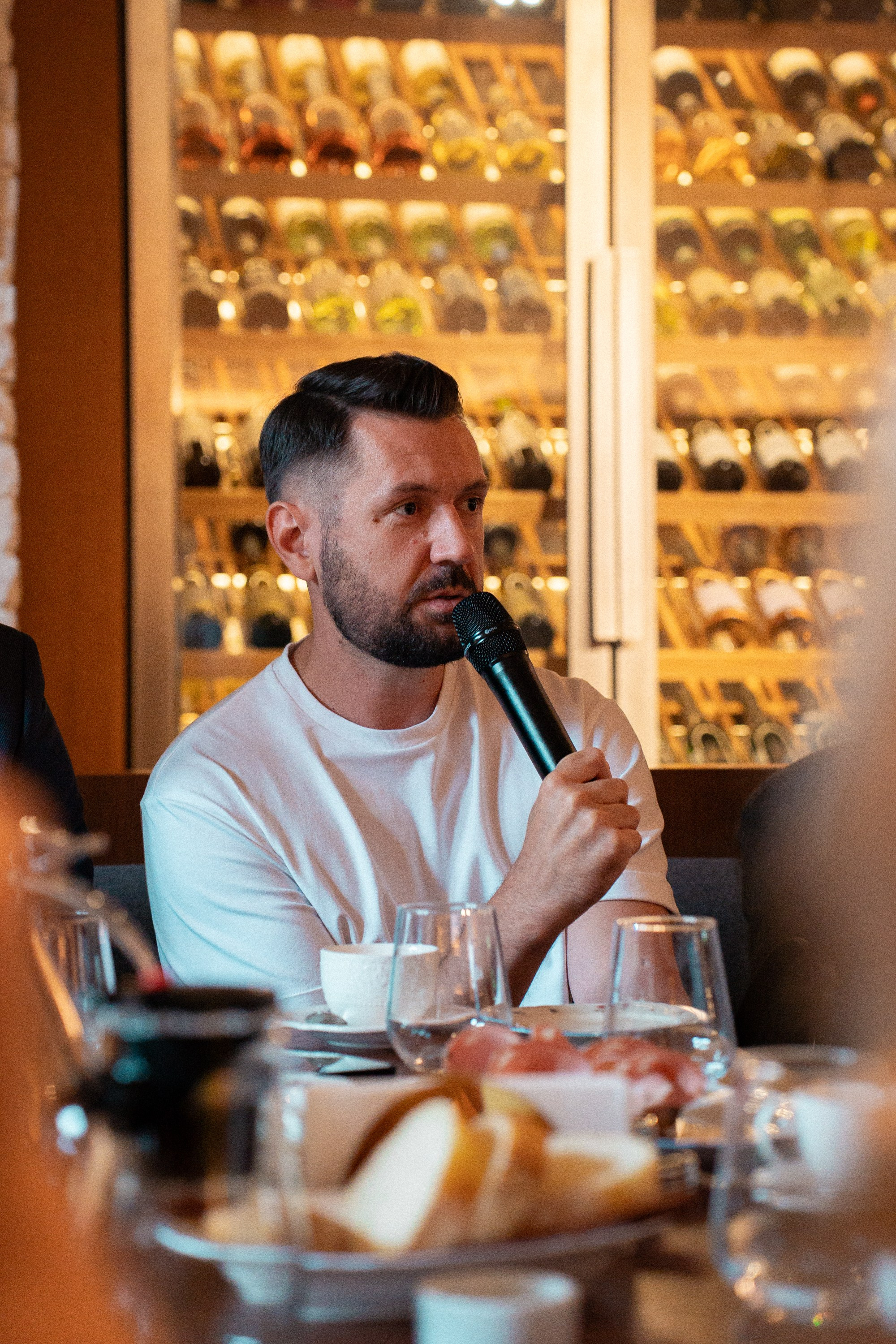 Broker Pro Бизнес-завтрак Ava bistro. Репортажая фотография Санкт-Петербург