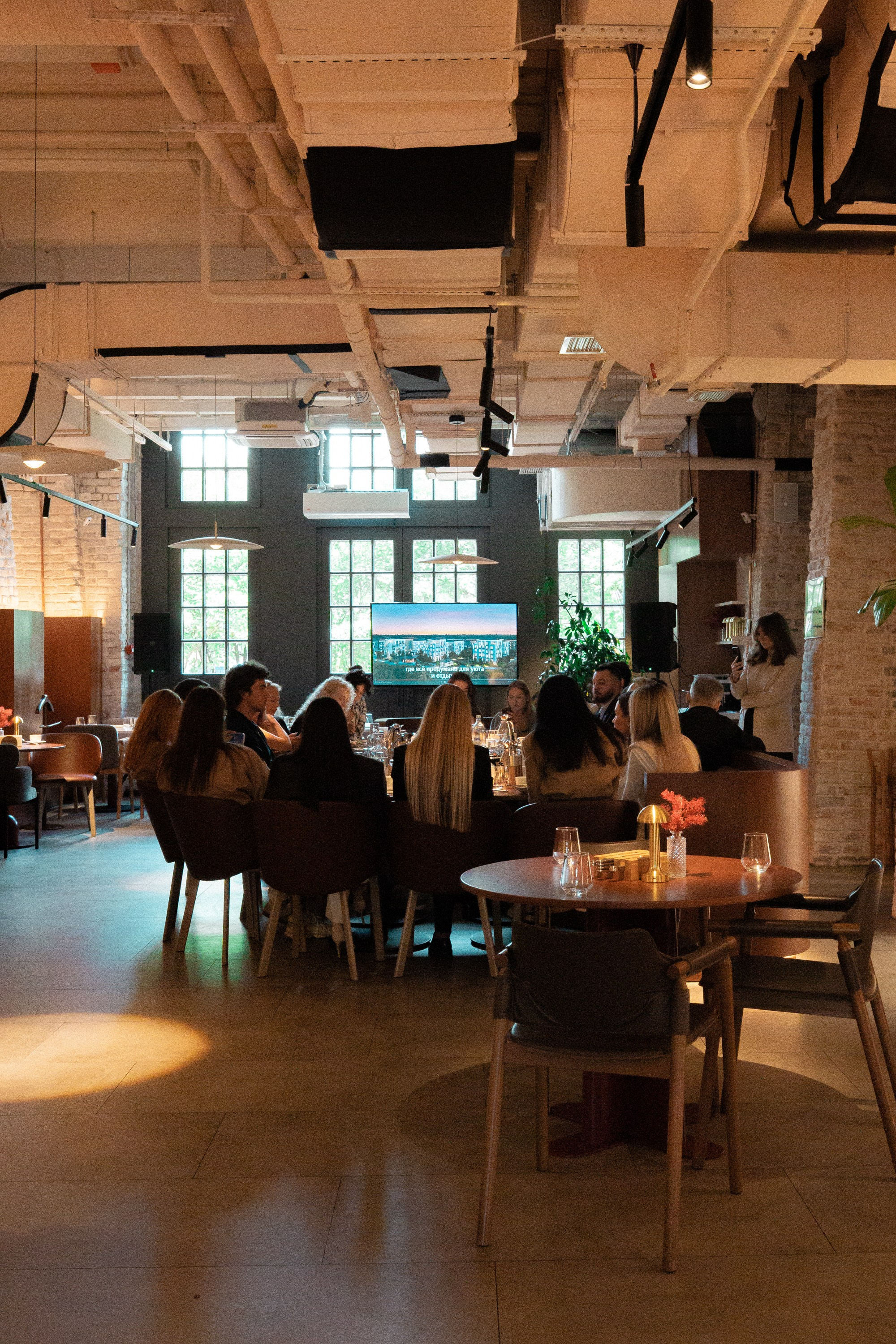 Broker Pro Бизнес-завтрак Ava bistro. Репортажая фотография Санкт-Петербург