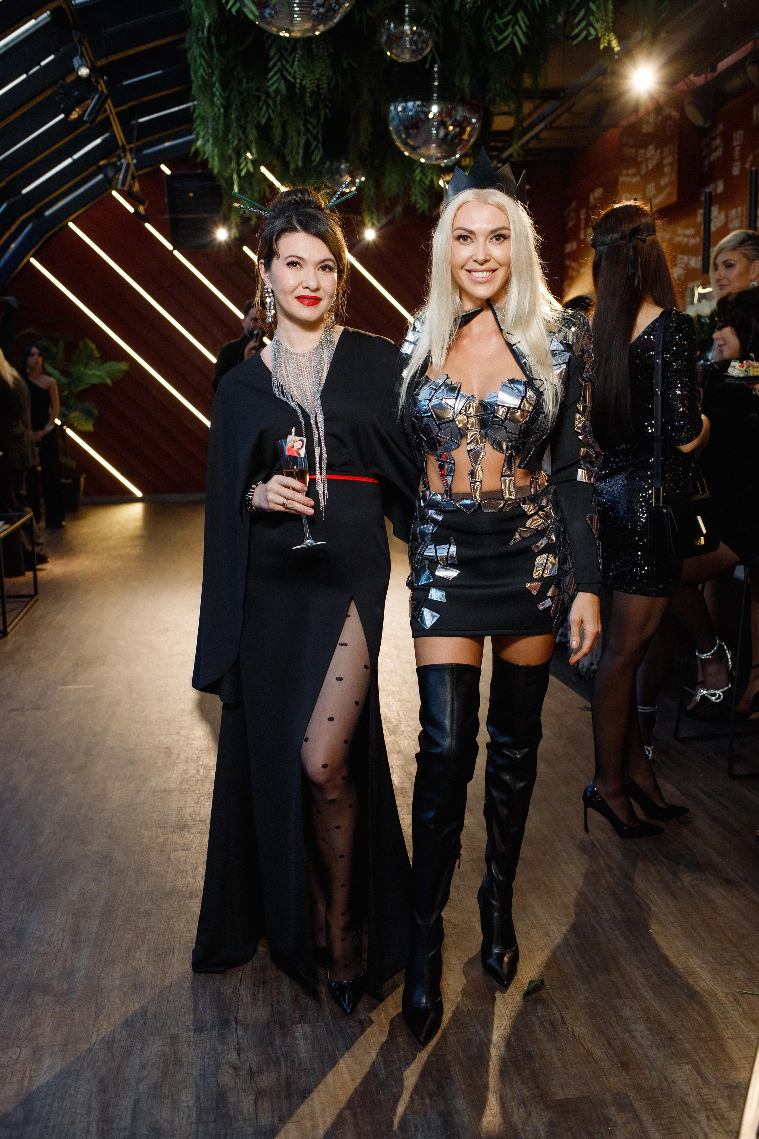 QUEEN KHV [12 ЛЕТ]. СВОИ. ФОТООТЧЕТЫ-СОБЫТИЯ-МЕСТА