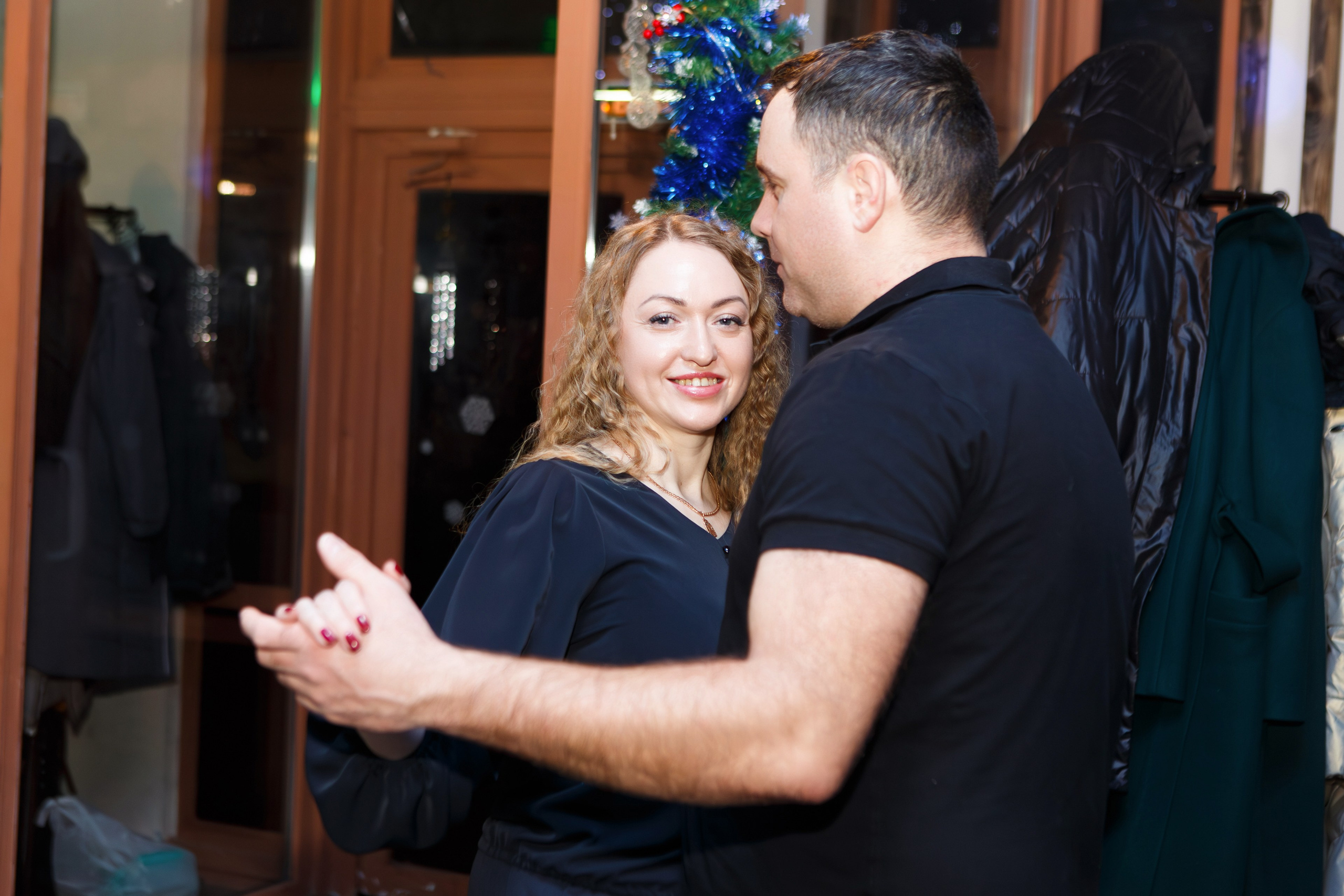 КОРПОРАТИВ 21.12.24 (кафе — АТМОСФЕРА). Профессиональный фотограф в Мценске и Орловской области