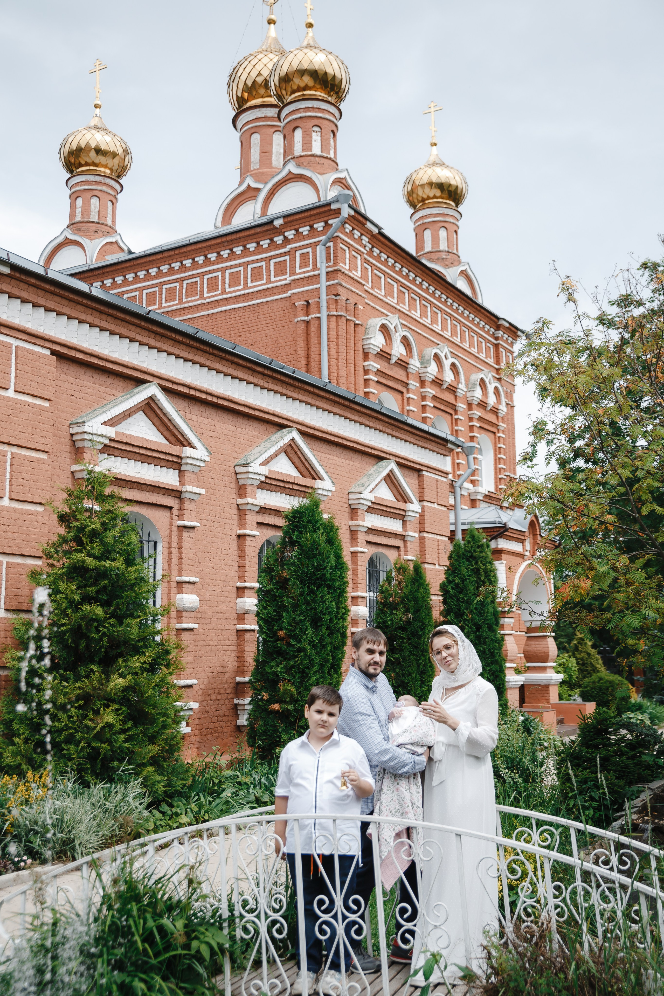 Крещение в храме Спаса Нерукотворного Образа в Б.Свинорье Г.Москвы. Фотограф на Крещение Москва