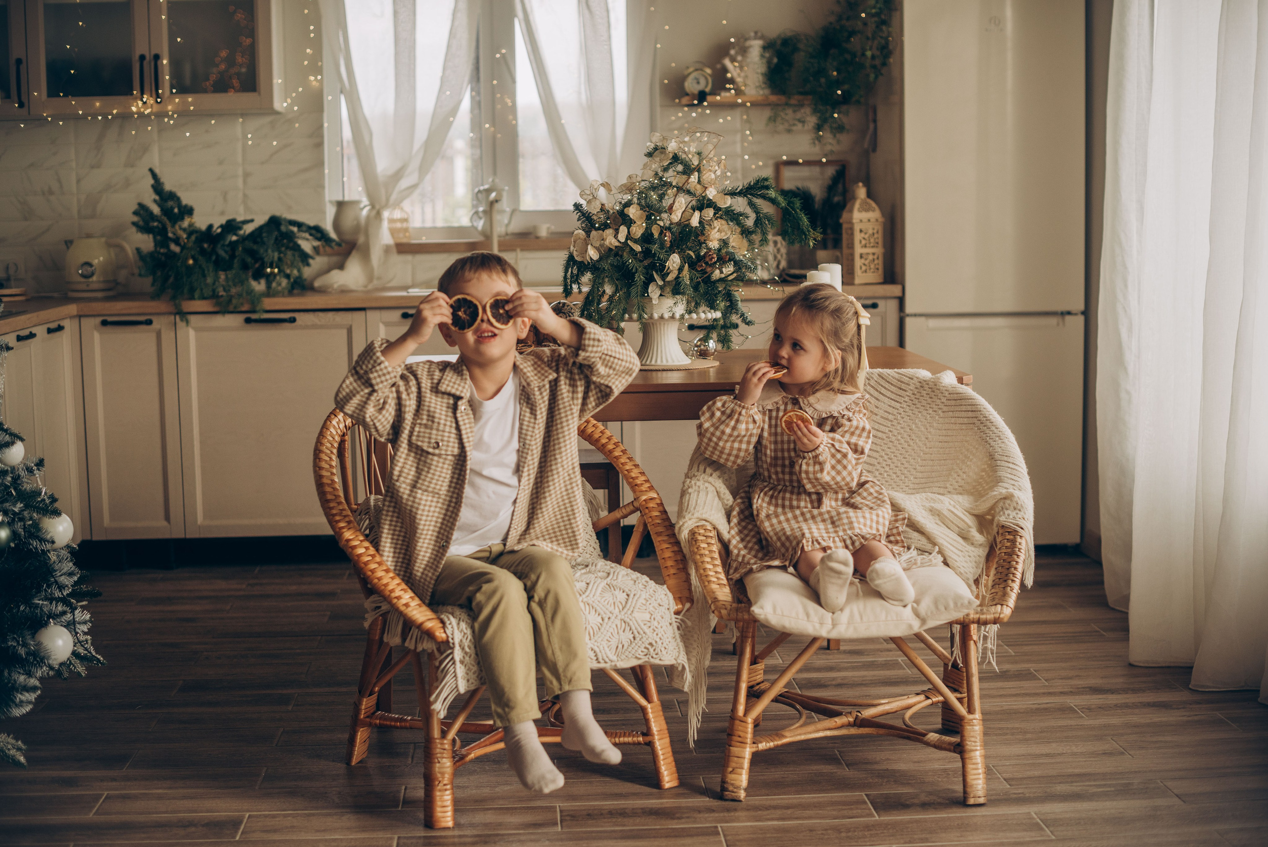 Семейная новогодняя фотосессия в студии. Семейный фотограф в Домодедово и Москве Елена Пичугина