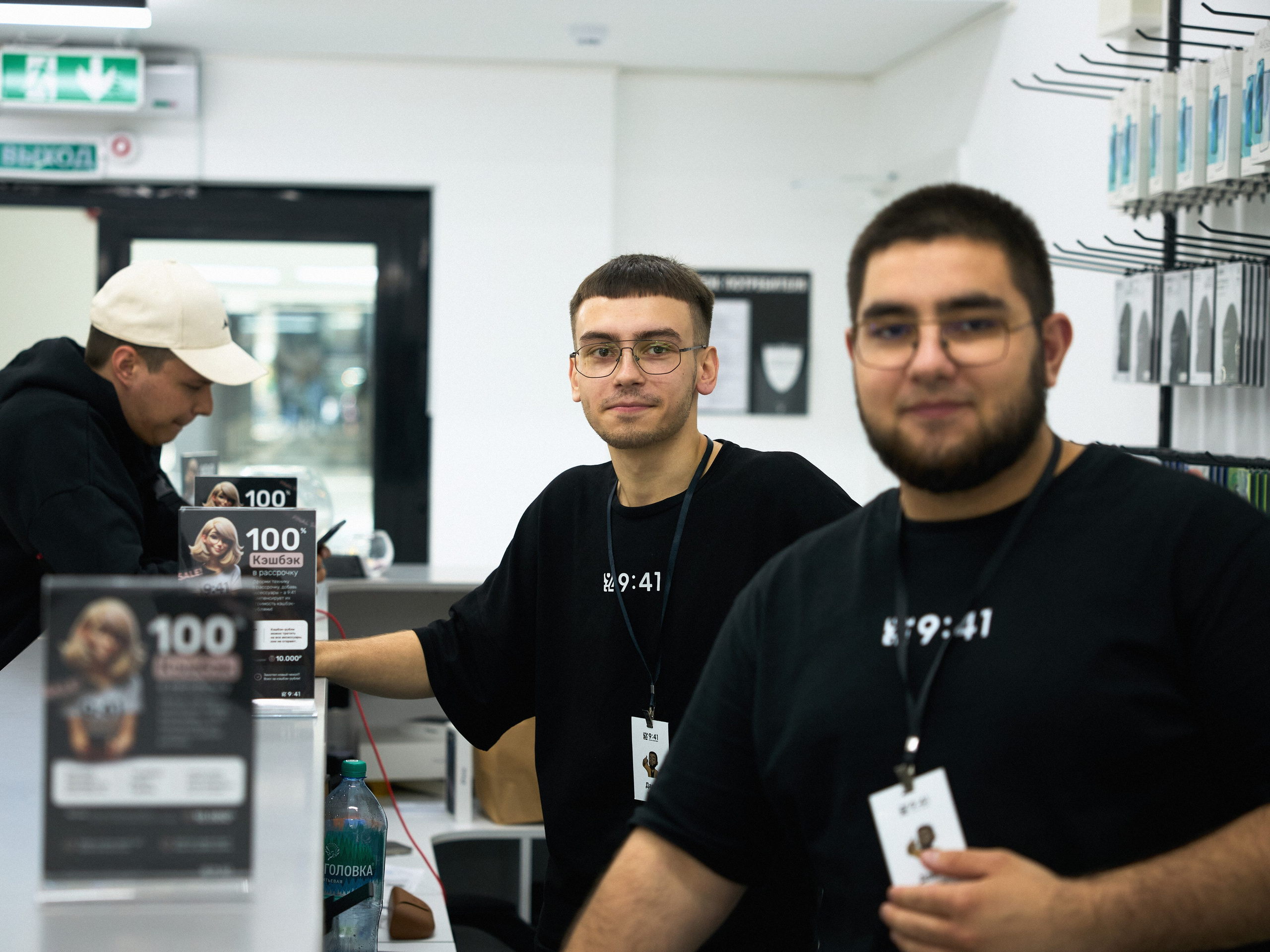 Открытие магазина техники 9:41. Фотограф Света Рыбакова