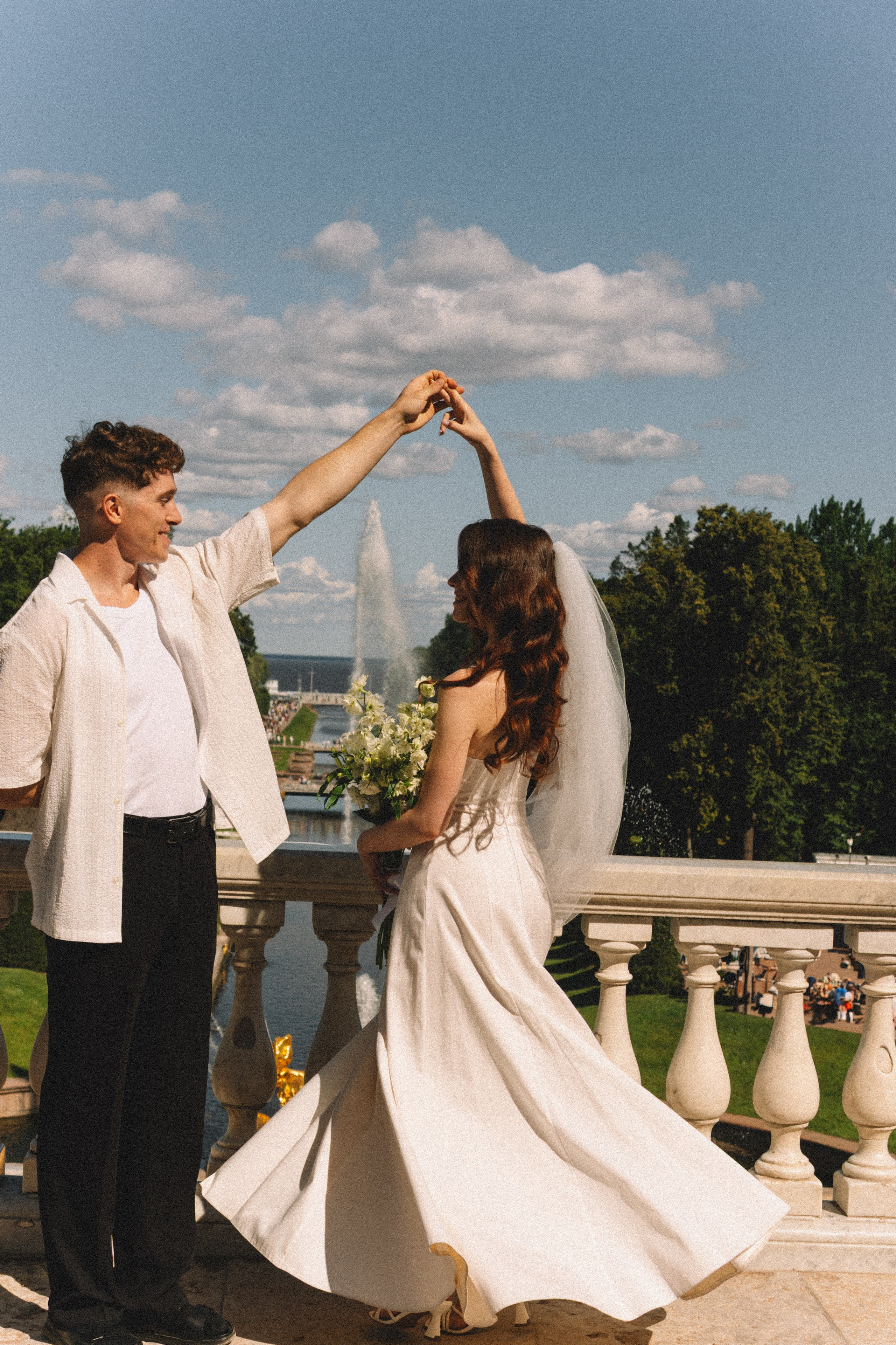 СВАДЕБНАЯ СЬЕМКА В ПЕТЕРГОФЕ И СЬЕМКА РЕПОРТАЖА В ЗАГСЕ ПЕТЕРГОФА. Профессиональный фотограф, Санкт-Петербург — Виктория Богомолова