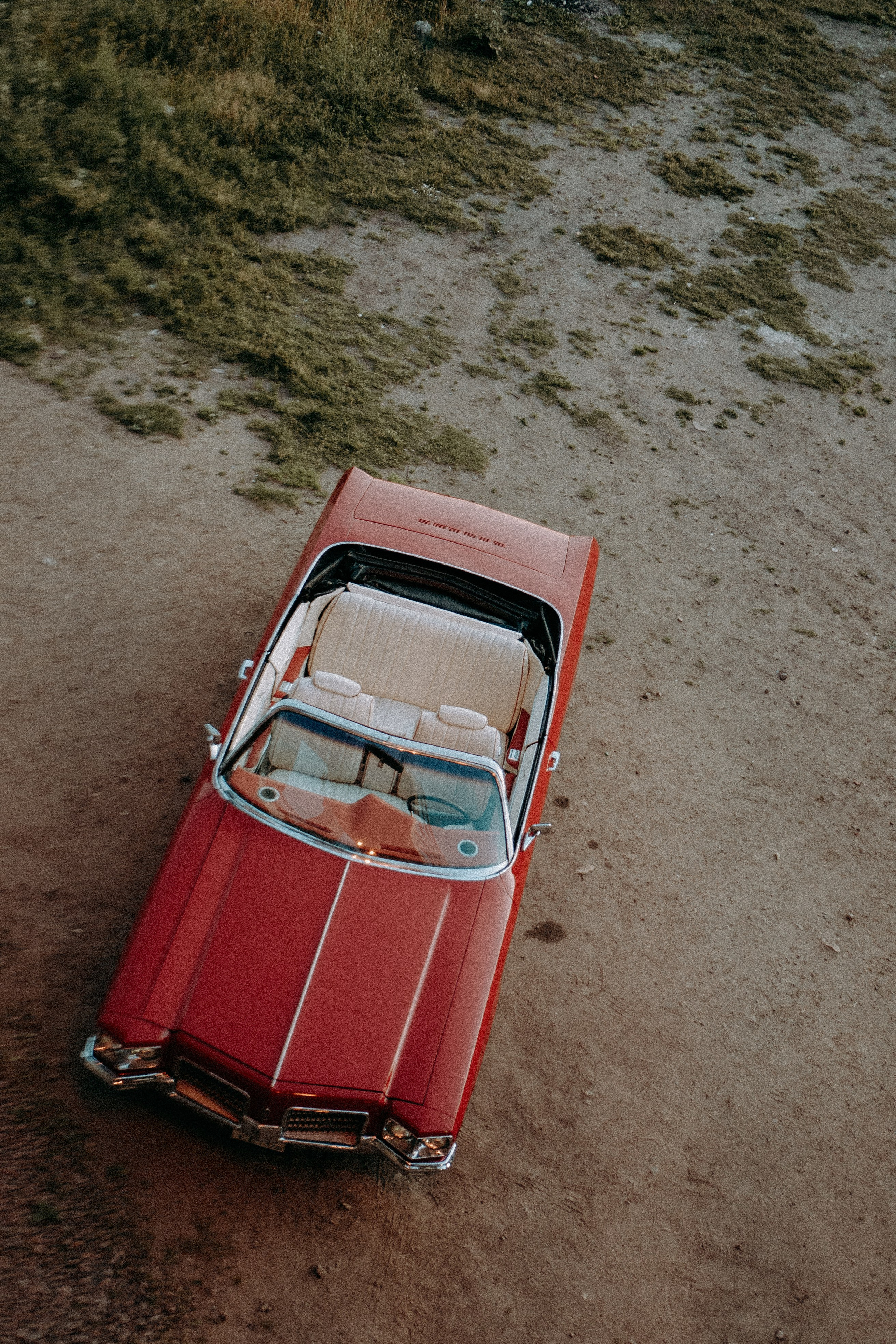 СВАДЕБНАЯ СЬЕМКА ВОЗЛЕ МСОТА БЕТАНКУРА НА КАБРИОЛЕТЕ. Профессиональный фотограф, Санкт-Петербург — Виктория Богомолова