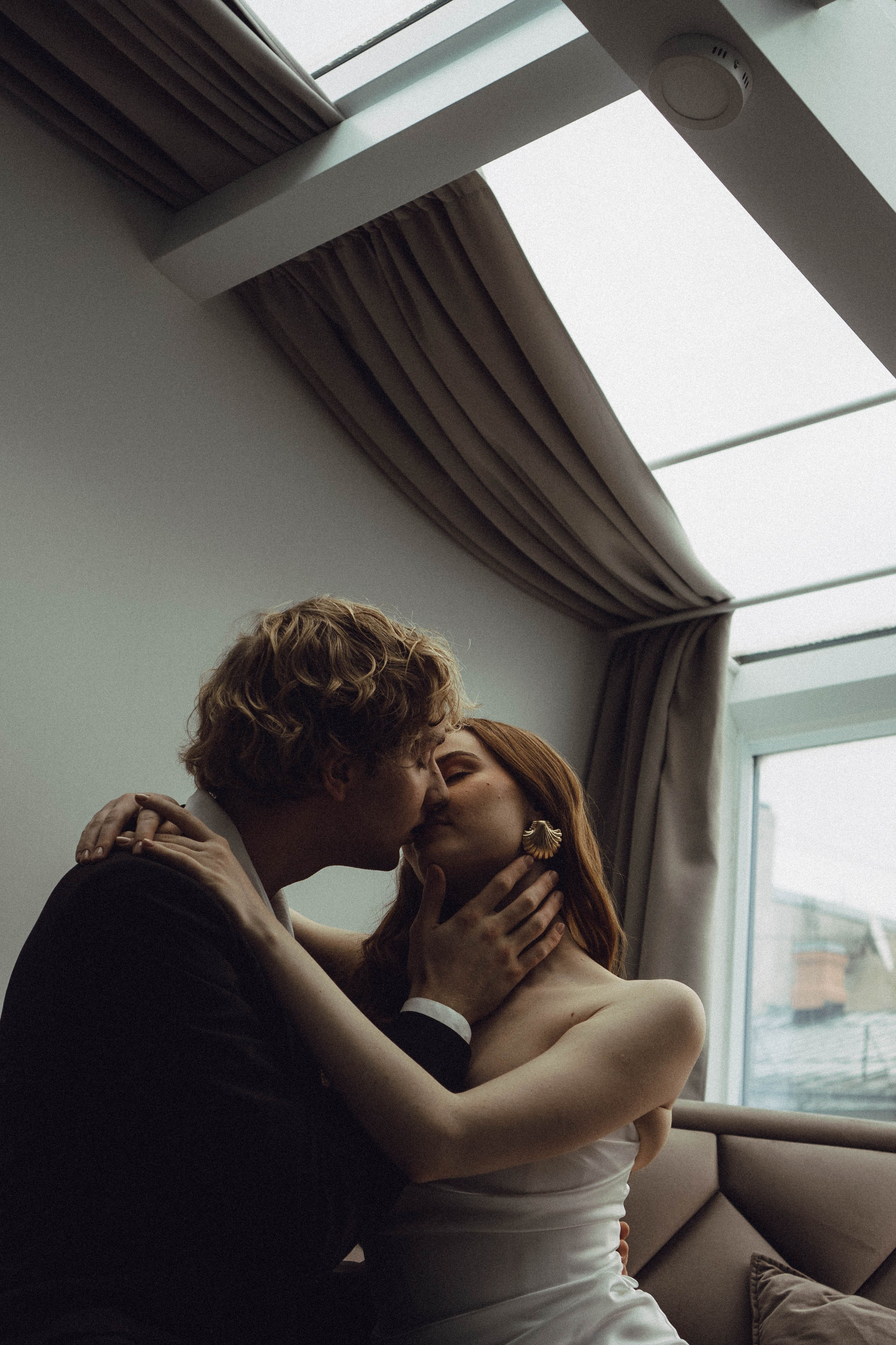 СВАДЕБНАЯ СЬЕМКА В ОТЕЛЕ. СБОРЫ ЖЕНИХА И НЕВЕСТЫ И ТАКЖЕ ТОР И ПОДГОТОВКА К ПРОГУЛКЕ. Профессиональный фотограф, Санкт-Петербург — Виктория Богомолова