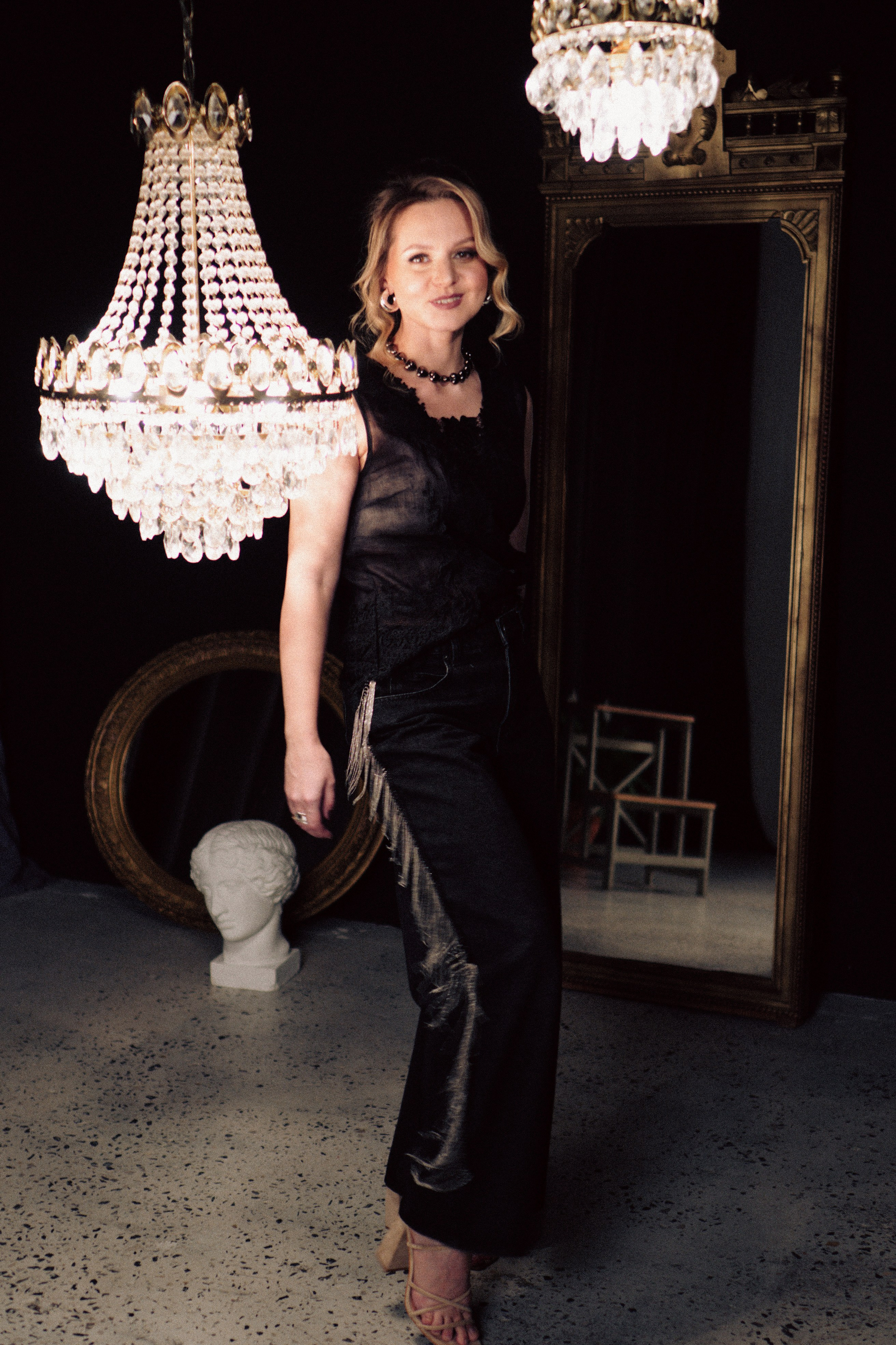 НОВОГОДНЯЯ ФОТОСЕСИИЯ В СТУДИИ ДЛЯ ДЕВУШКИ И ПРОГУЛКА ПО ЧЕРНЫШЕВСКОЙ. Профессиональный фотограф, Санкт-Петербург — Виктория Богомолова