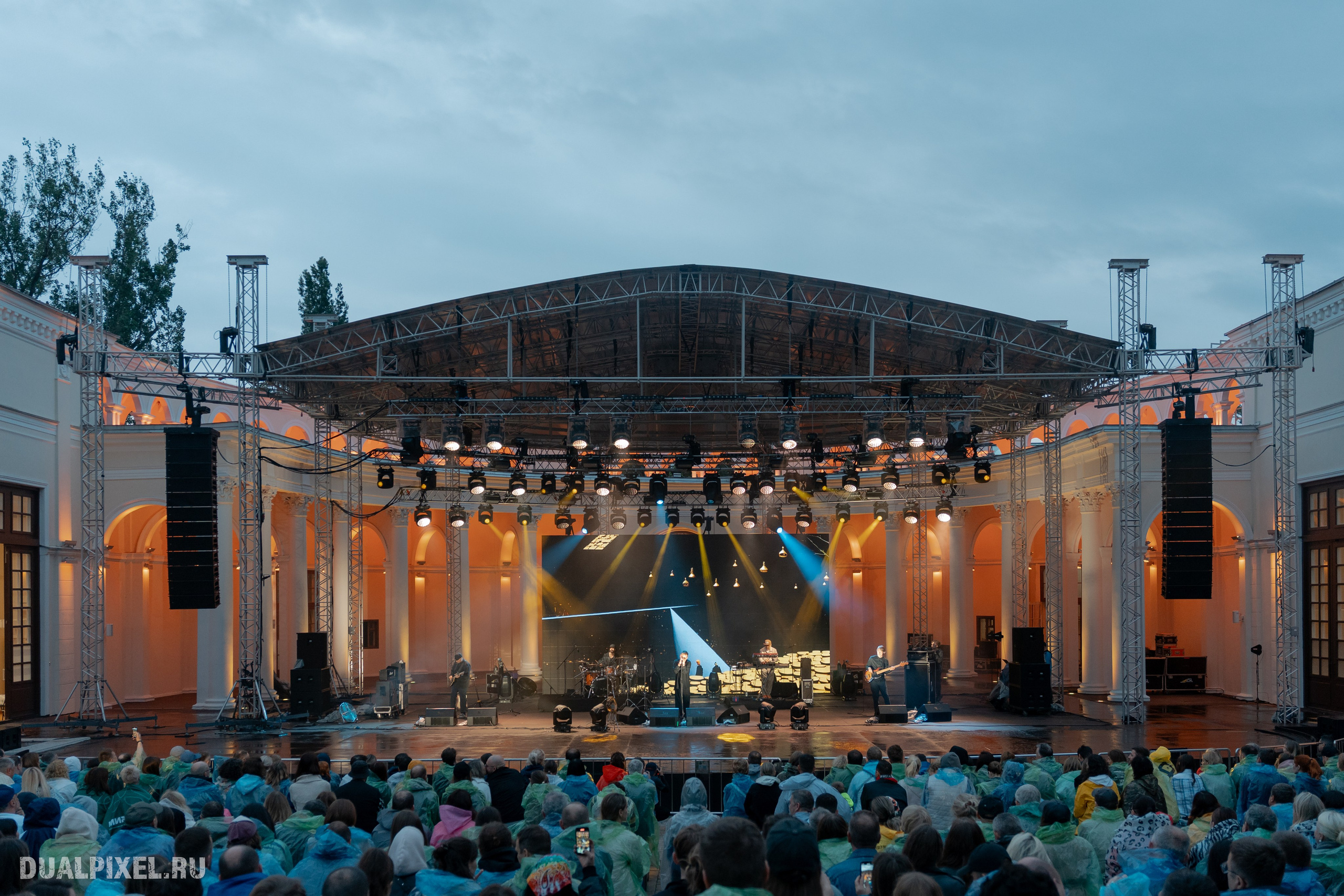 Танцы Минус. Магия музыки в кадре: Концертная Фотография