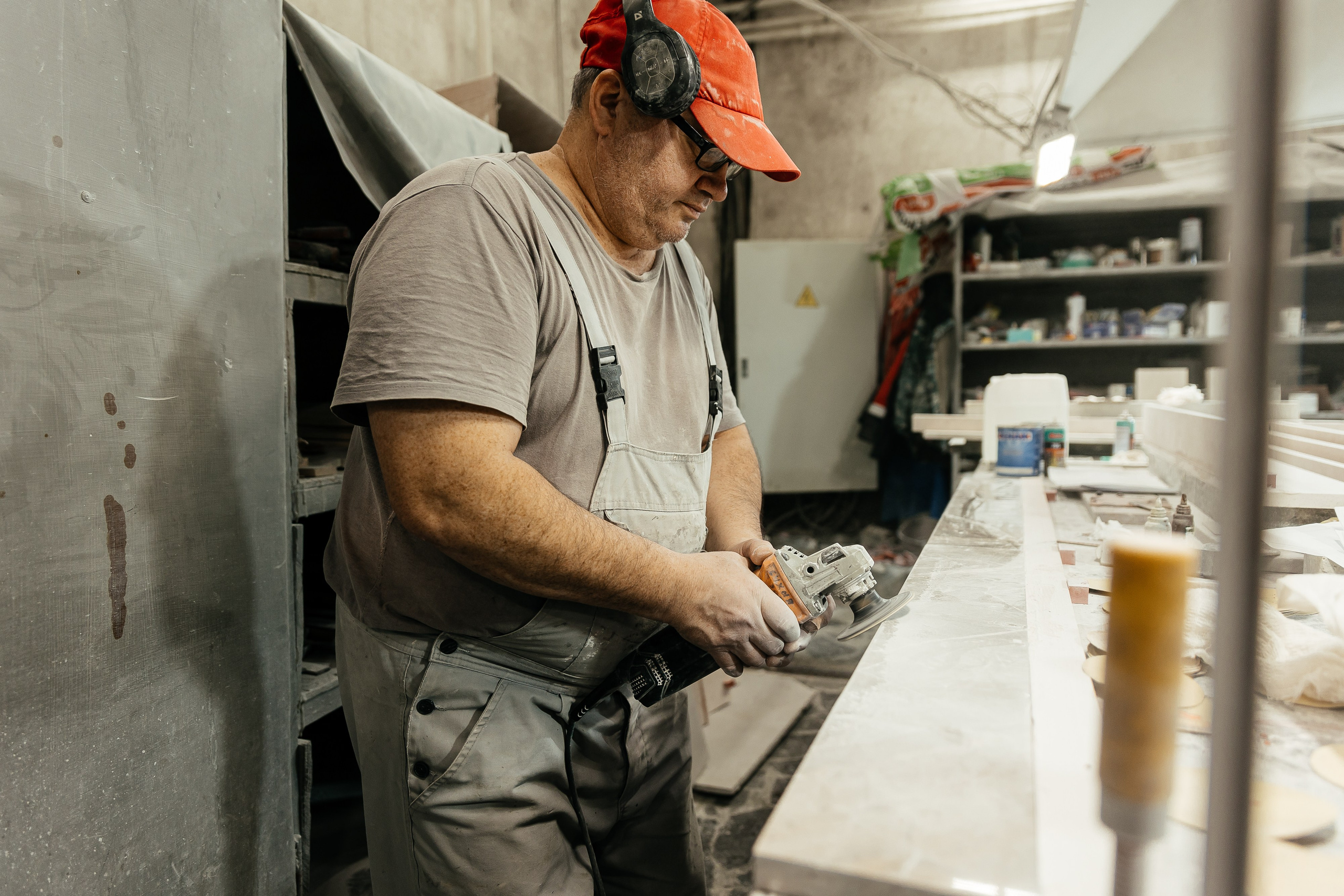 Камнеобрабатывающий завод. Ваш самый лучший фотограф!