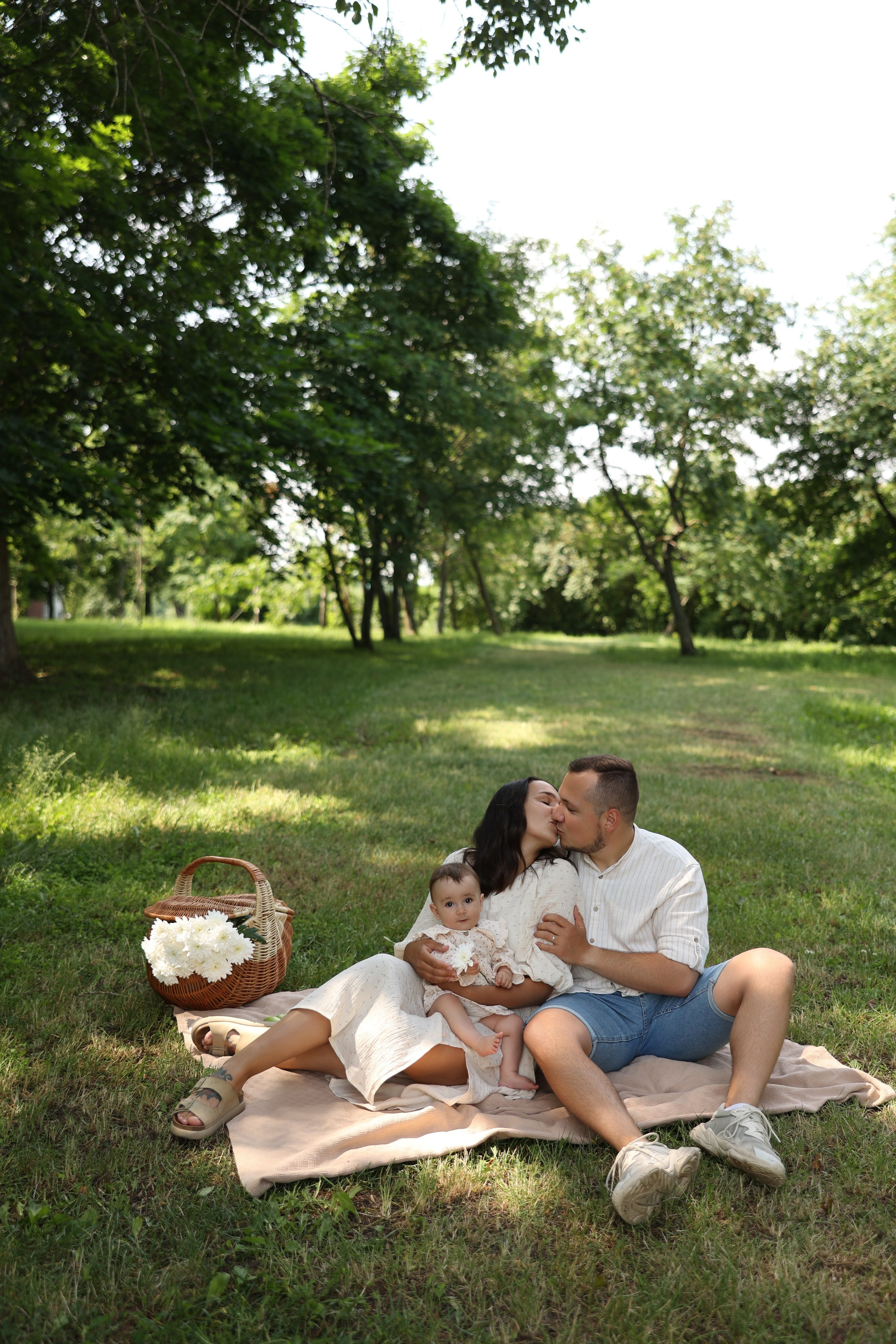 Мила, Валера и Оливия. Свадебный и семейный фотограф в Москве Ломова Ирина
