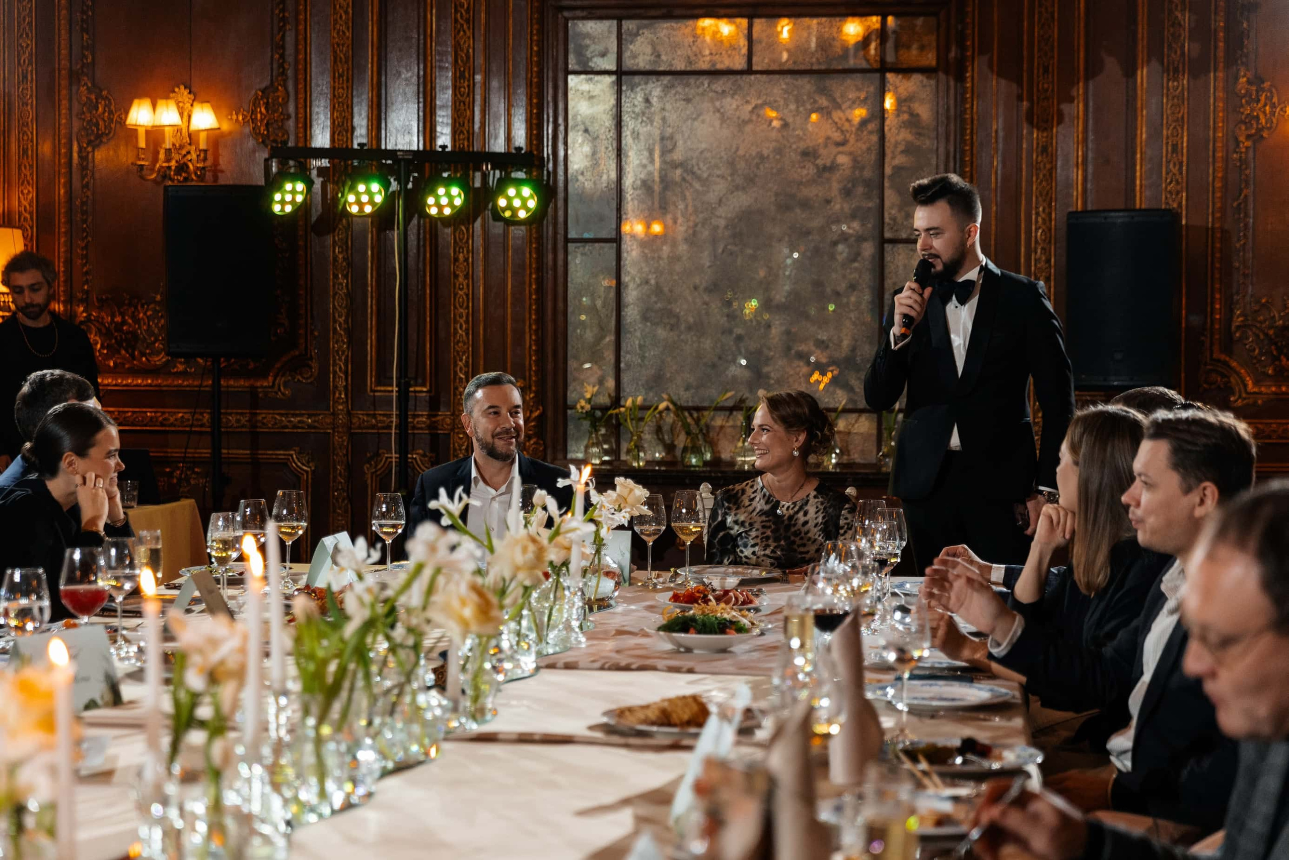 Ведущий Горохов. Подрядчики и друзья сети свадебных площадок House for wedding