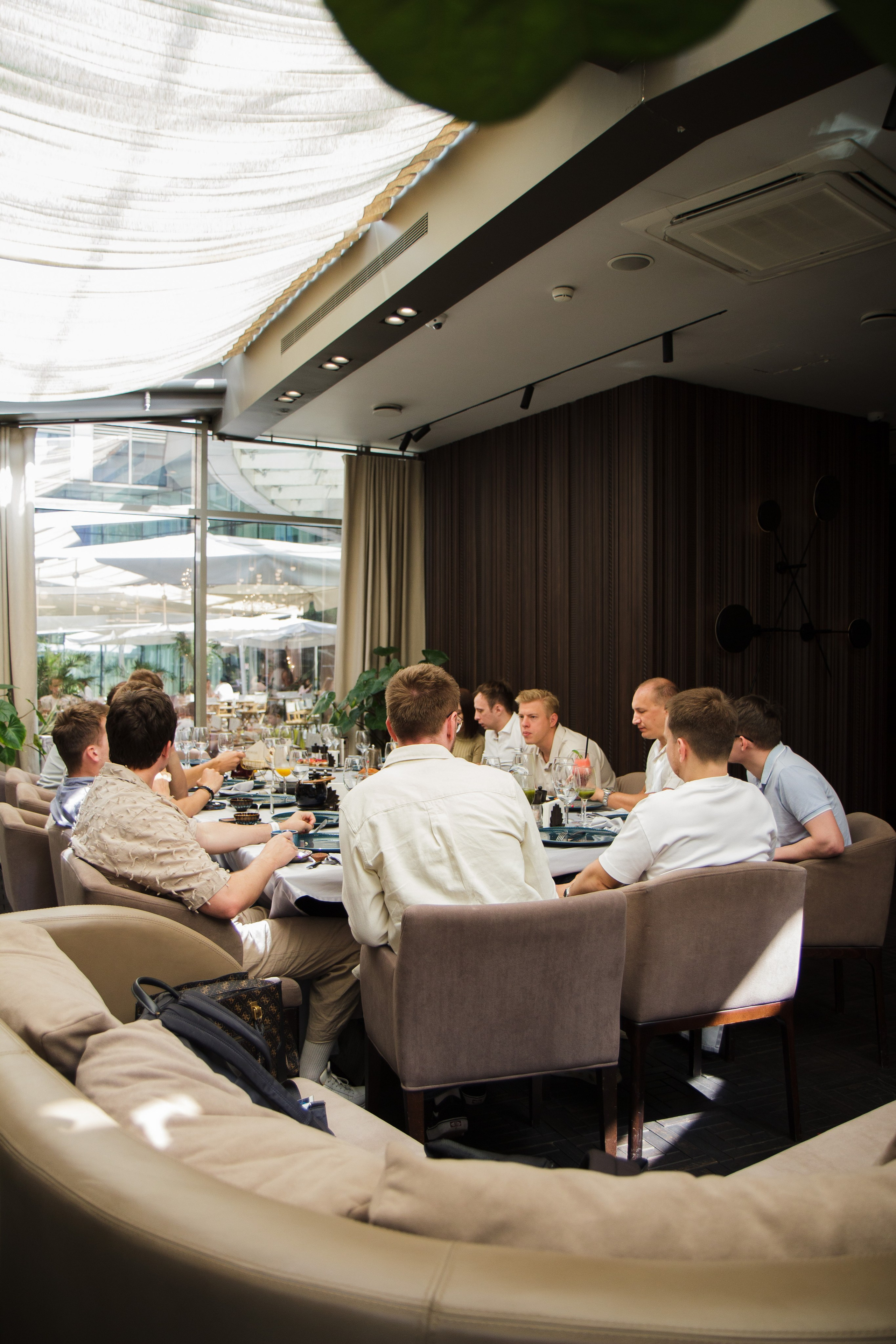 Бизнес-завтрак Германа Гаврилова. Фотограф Москва — личные фотосессии, лавстори в студии