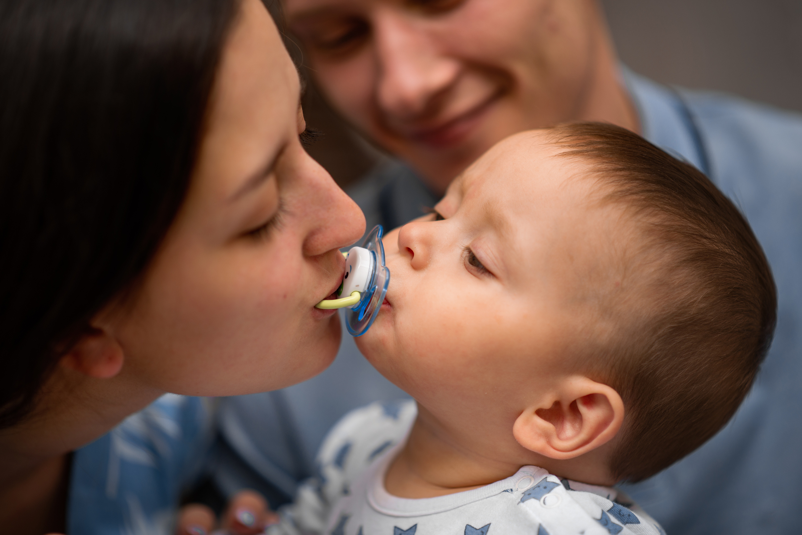 Фотопрогулка в центре Москвы с Викой, Димой и Тимошей. Детский и семейный фотограф в Москве Ульяна Федорова