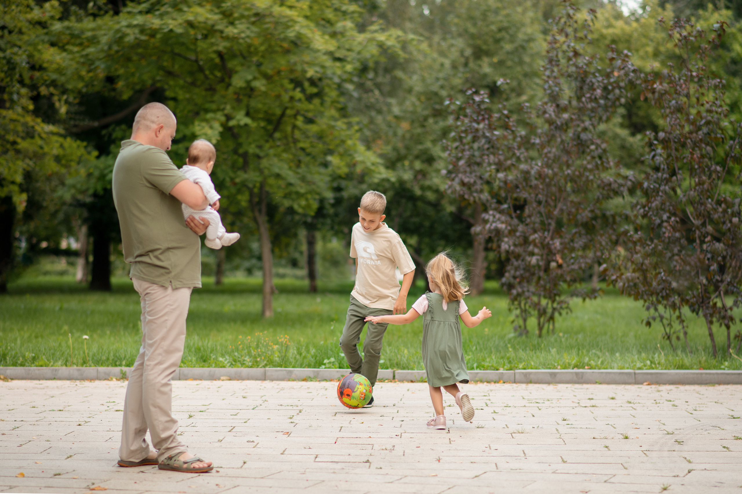 Фотопрогулка с Наташей, Николаем, Владом, Ксюшей и маленьким Ромой. Детский и семейный фотограф в Москве Ульяна Федорова