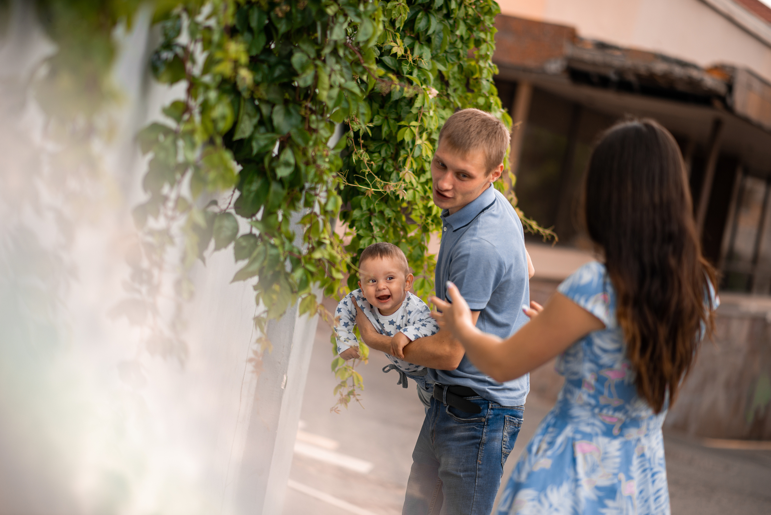 Фотопрогулка в центре Москвы с Викой, Димой и Тимошей. Детский и семейный фотограф в Москве Ульяна Федорова
