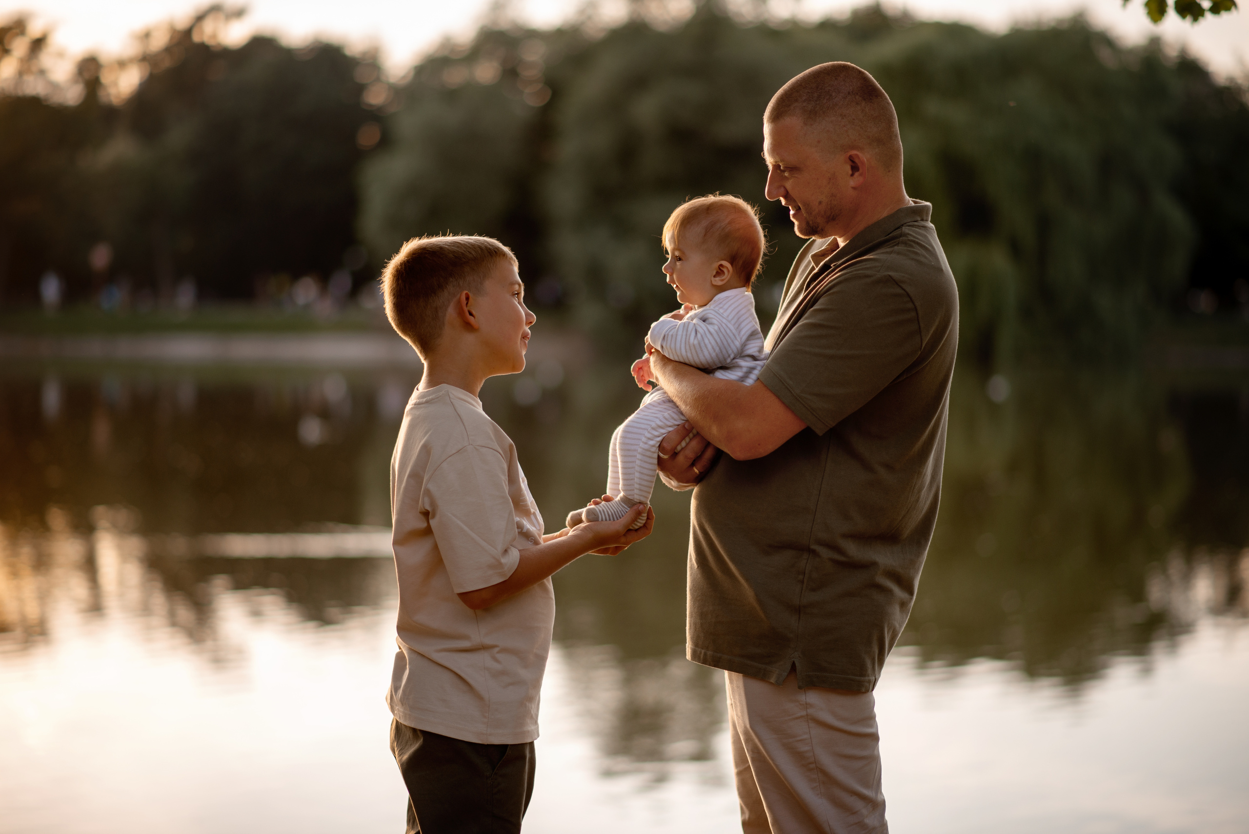 Фотопрогулка с Наташей, Николаем, Владом, Ксюшей и маленьким Ромой. Детский и семейный фотограф в Москве Ульяна Федорова