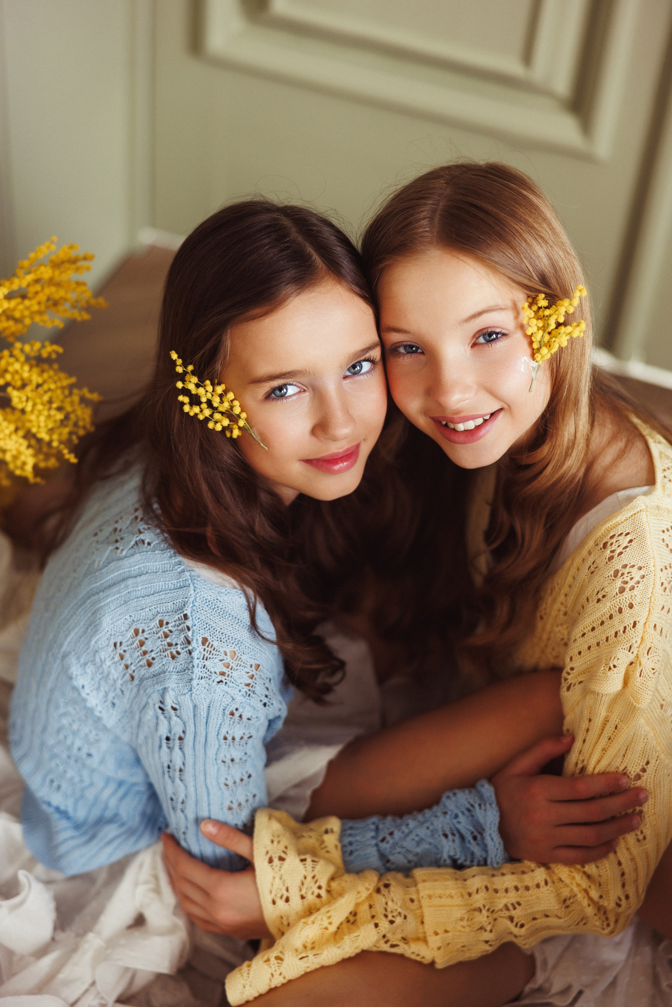 Фотосессия с цветами Мимозы, фотостудия «Рим», город Краснодар. Семейный и детский фотограф в Краснодаре Анна Трашкова