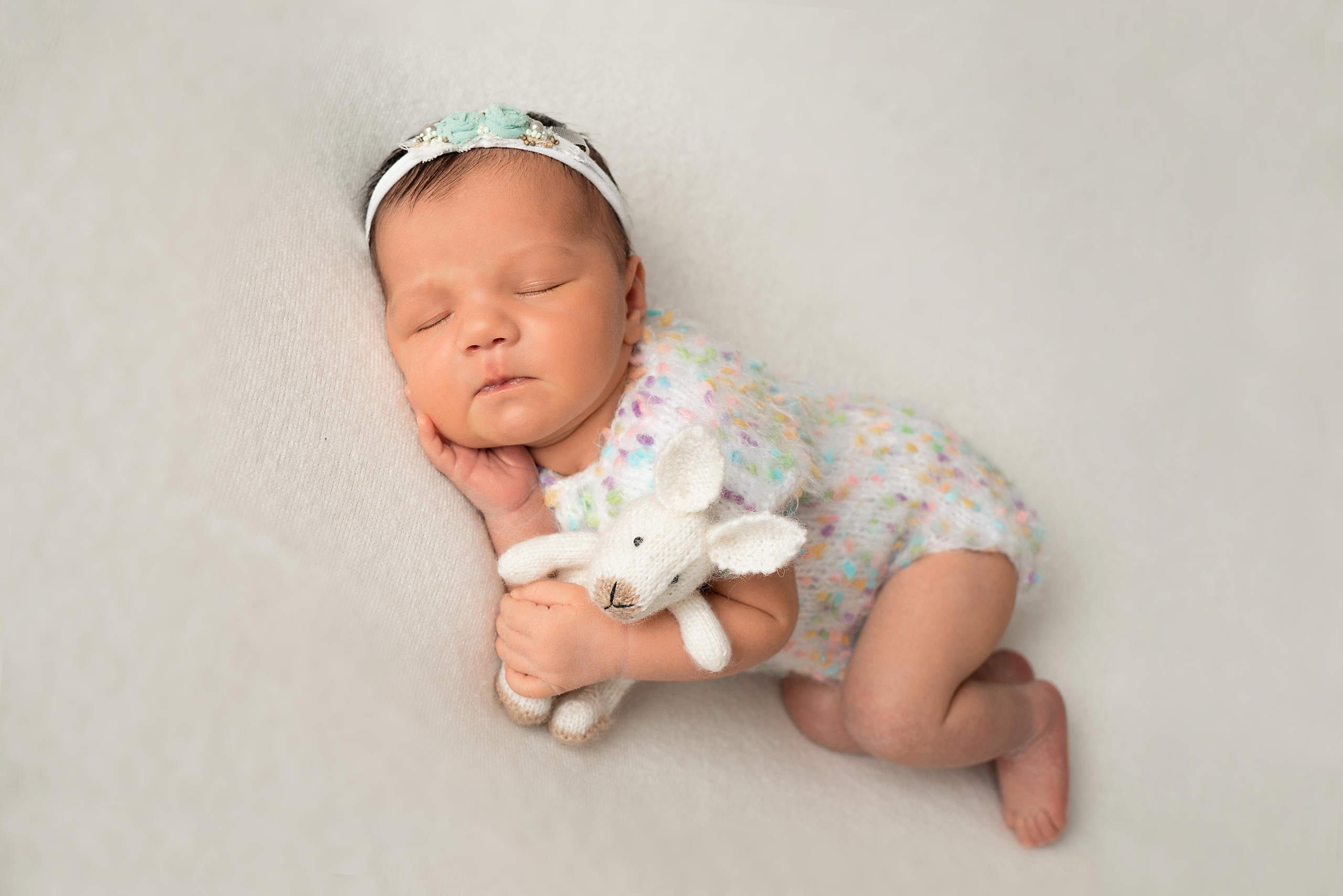 Малышка Валерия. Фотограф новорожденных в Нижневартовске Лара Курдюкова