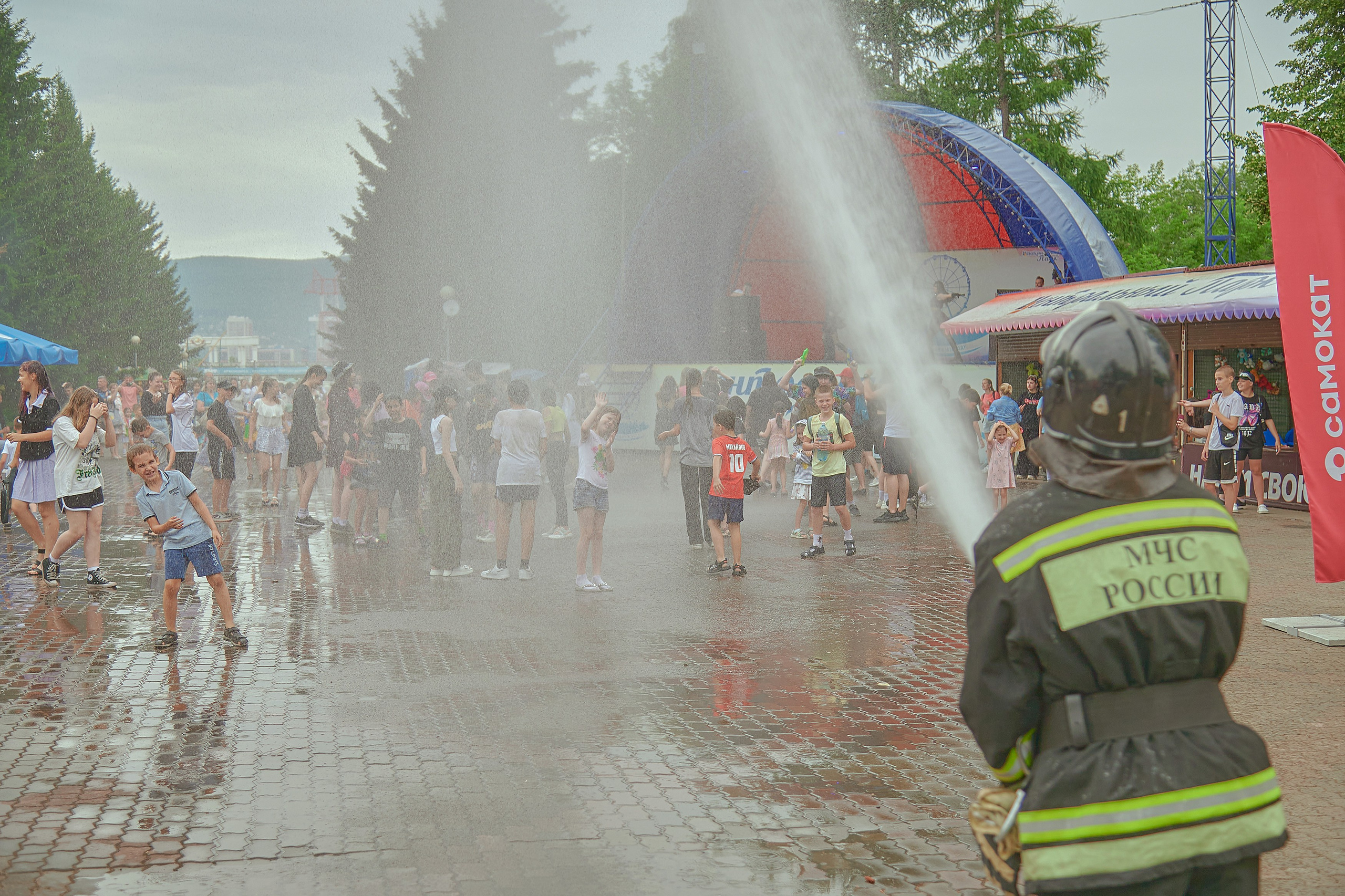 Портфолио репортажной фотосъёмки: Иван Купало в Центральном парке Красноярск. Фотограф Яковлев Роман — Красноярск