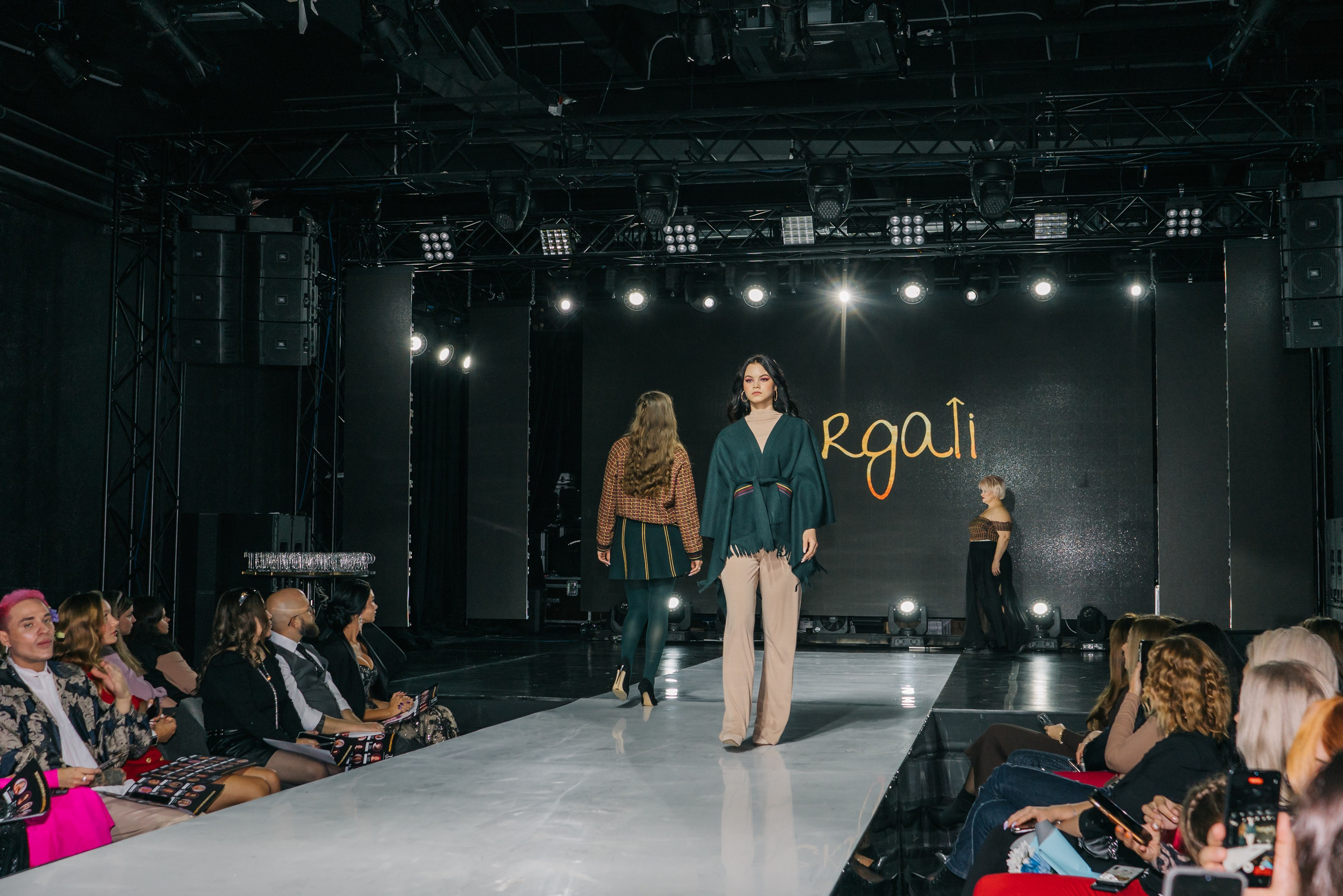 World fashion. Женский фотограф в Москве Анастасия Сидорова