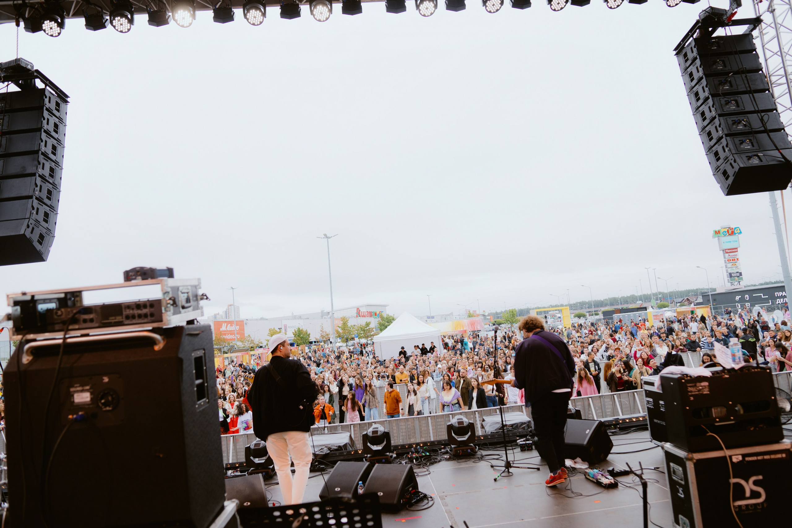 Dvor mega music festival. Photographer — ERASTOV