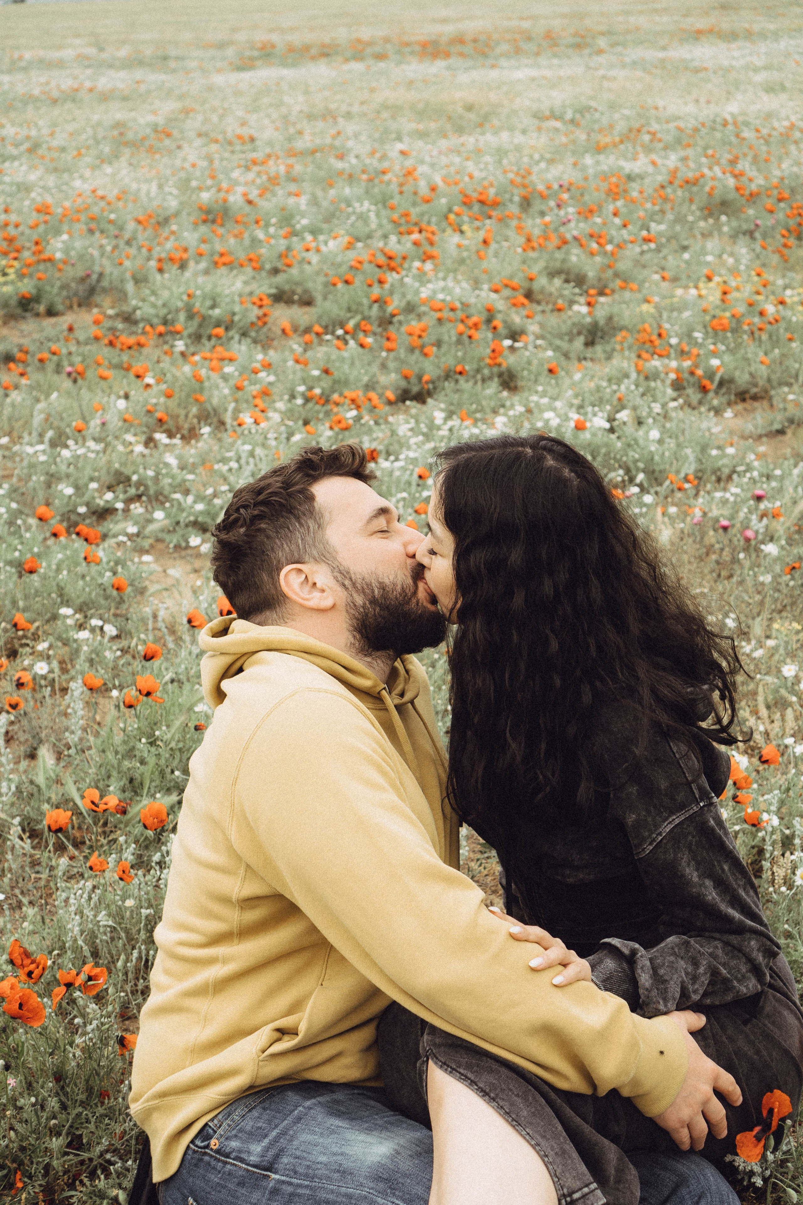 Любовь в маковом поле. Профессиональный фотограф, Санкт-Петербург — Виктория Богомолова