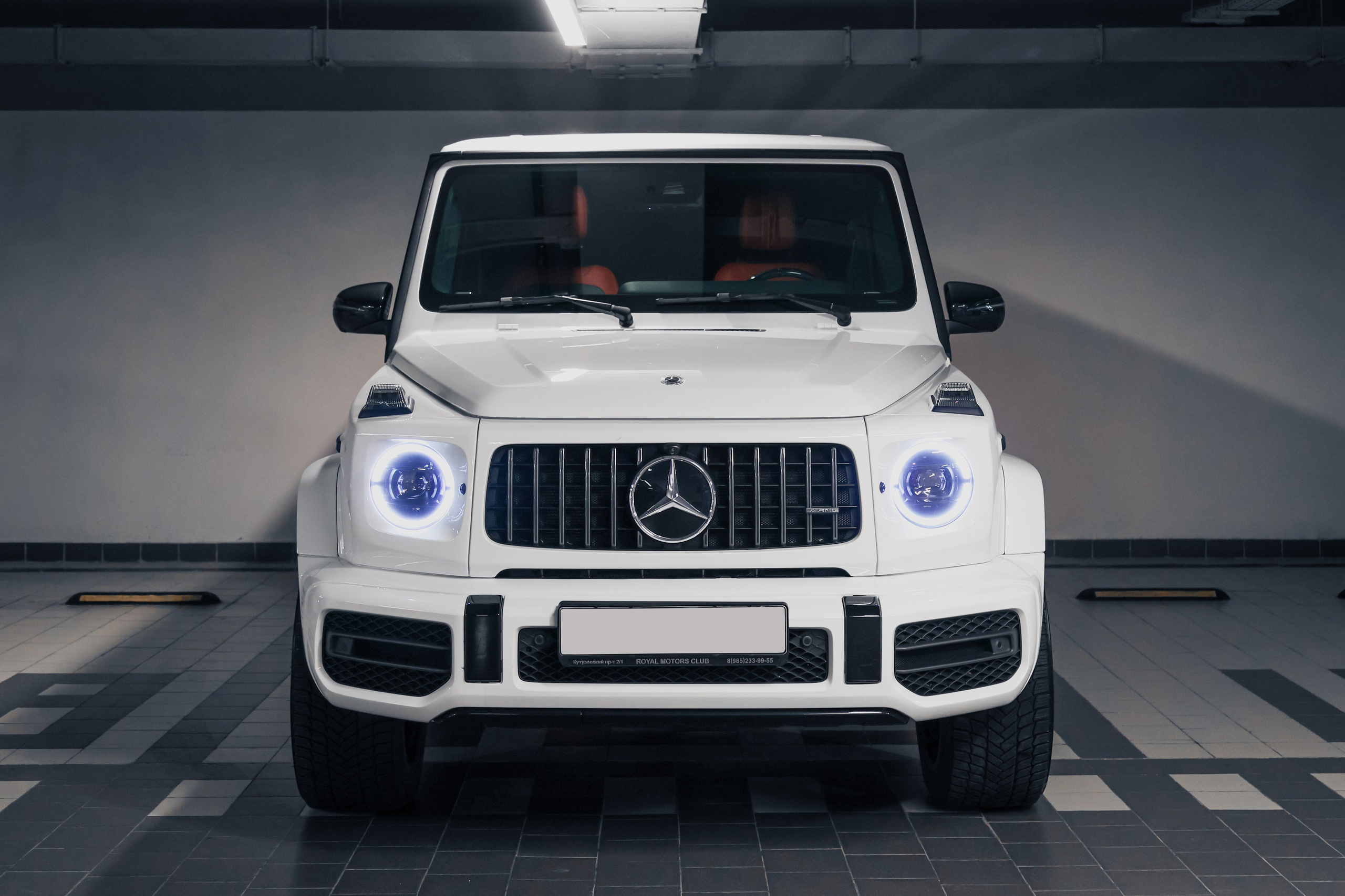 2022 MERCEDES BENZ G63 AMG $235,000 / 16,414 KM ODOMETER. Mixturecaptures