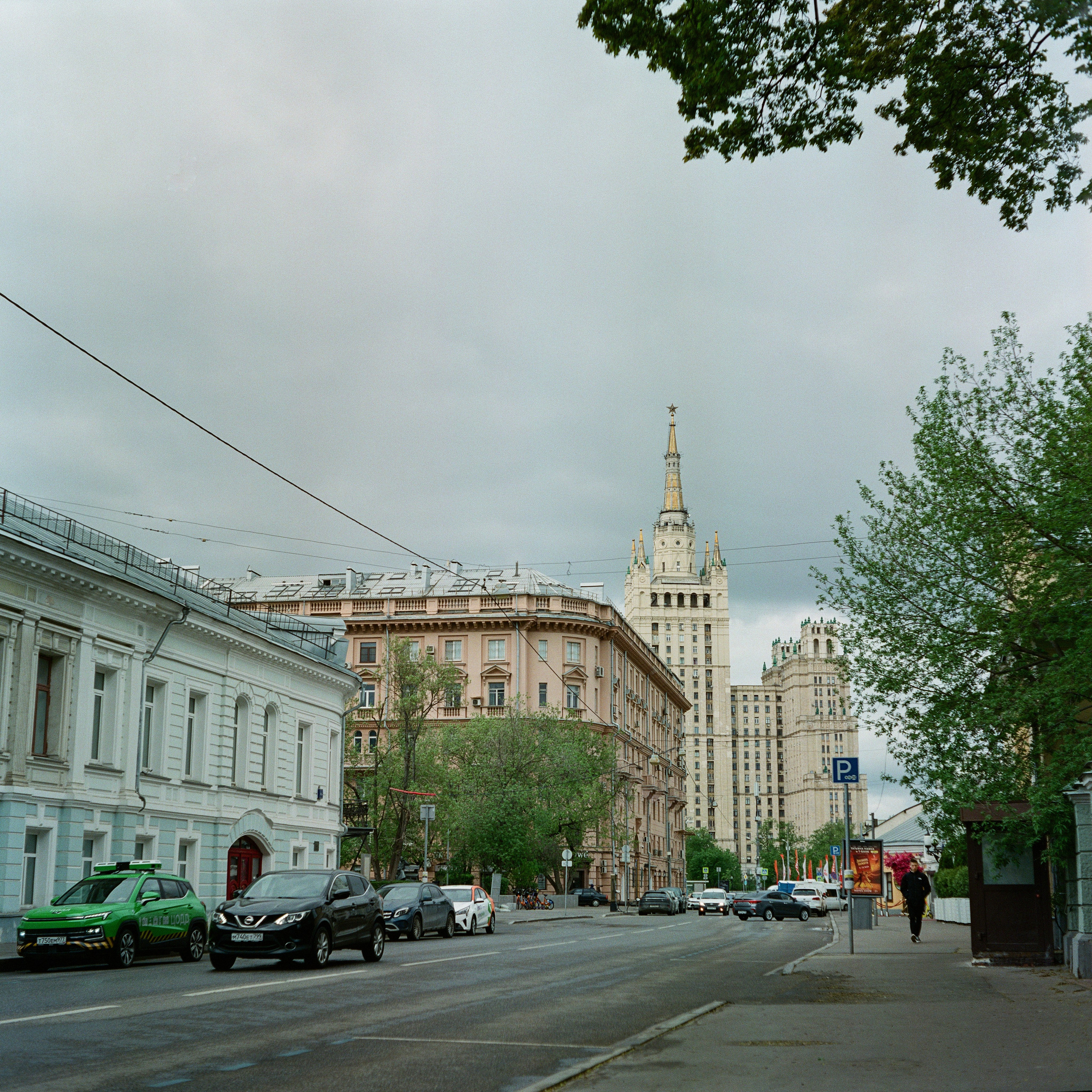 Улица Поваровка и окрестности | Minolta Autocord | Fujicolor Pro 400H