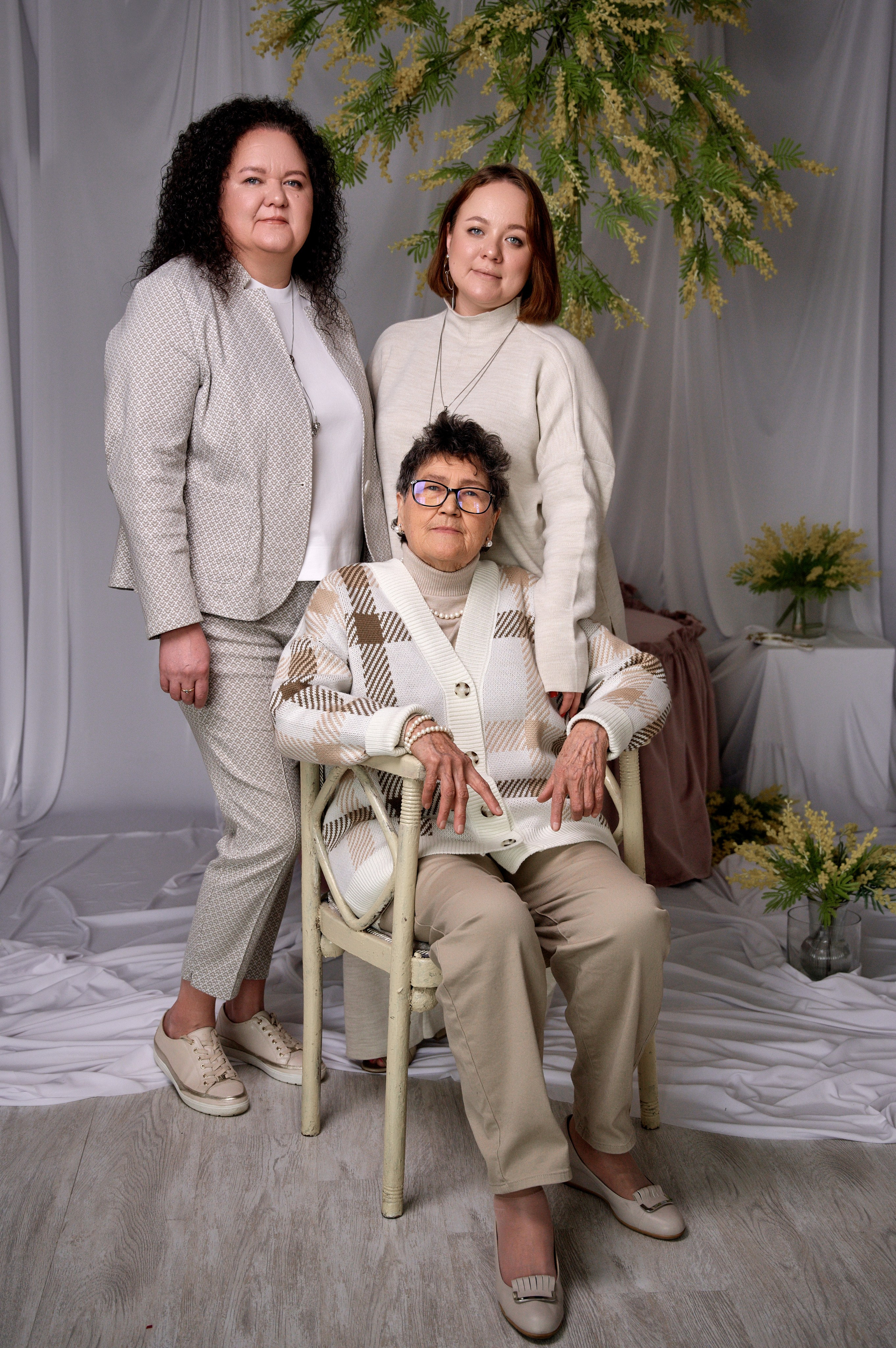 Семейная фотосессия для Лилии — тёплая съёмка в студии | Иван Третьяков, фотограф Новокузнецк