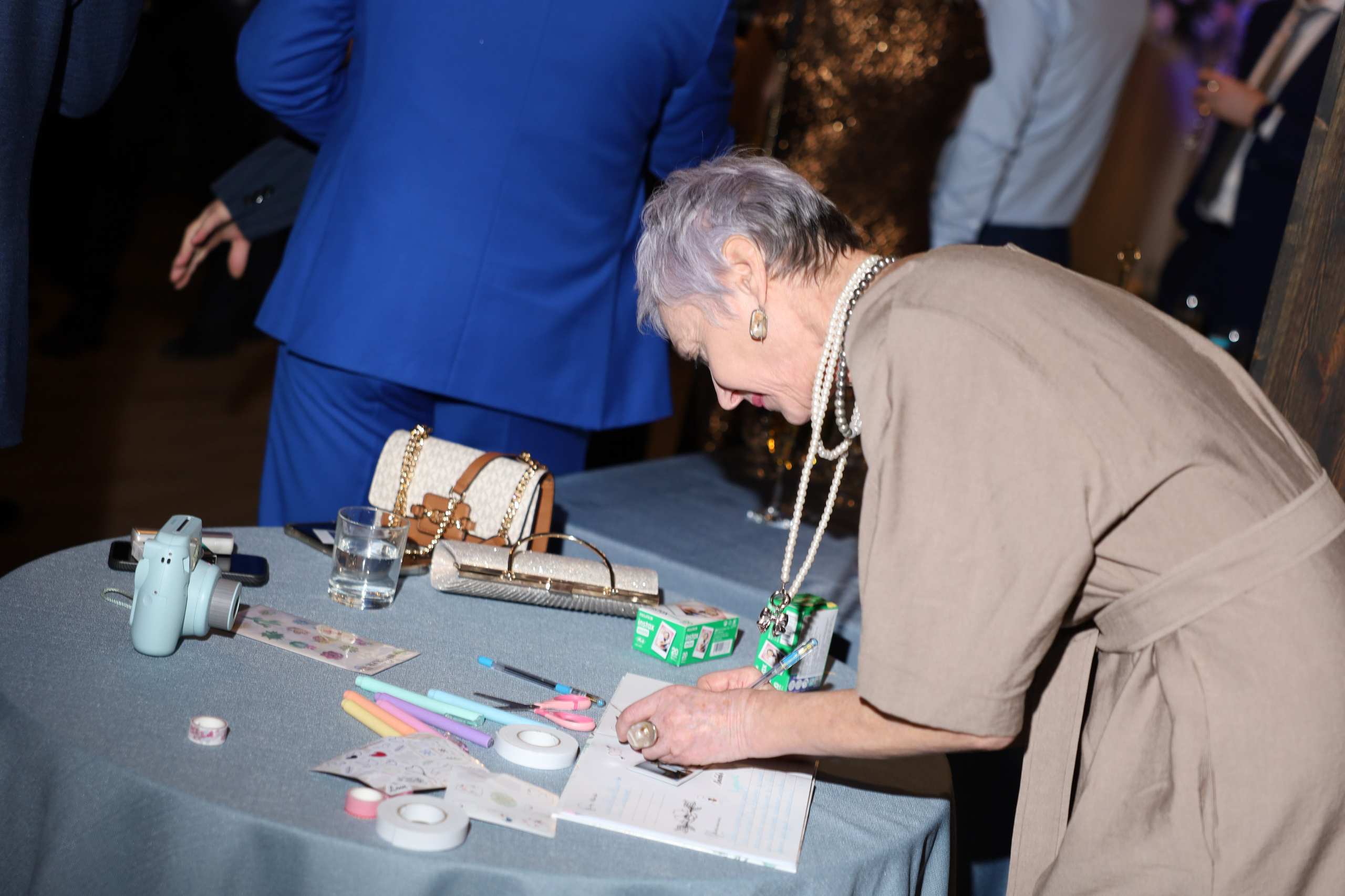 𝒜𝓇𝓉𝑒𝓂 & 𝐿𝓎𝓊𝓈𝓎𝒶 (𝓇𝑒𝓈𝓉𝒶𝓊𝓇𝒶𝓃𝓉). 𝑀𝑜𝓈𝒸𝑜𝓌. Свадебный фотограф в Санкт-Петербурге