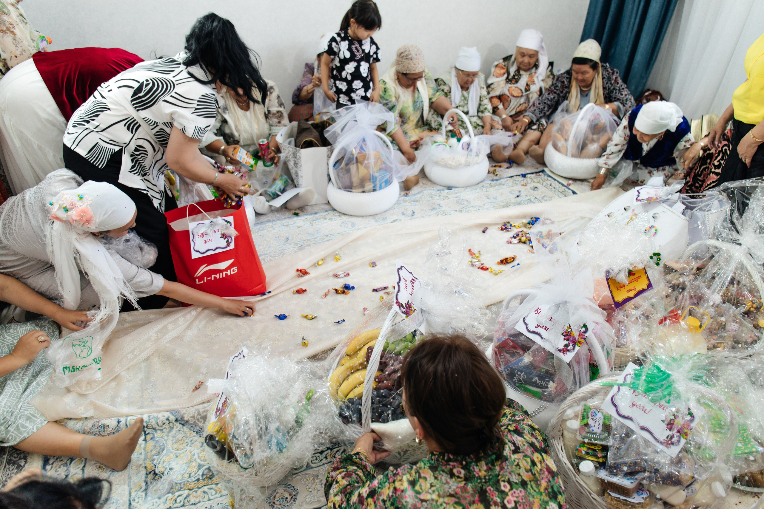 Moldir — syrğa salu. Wedding and Love story Photographer