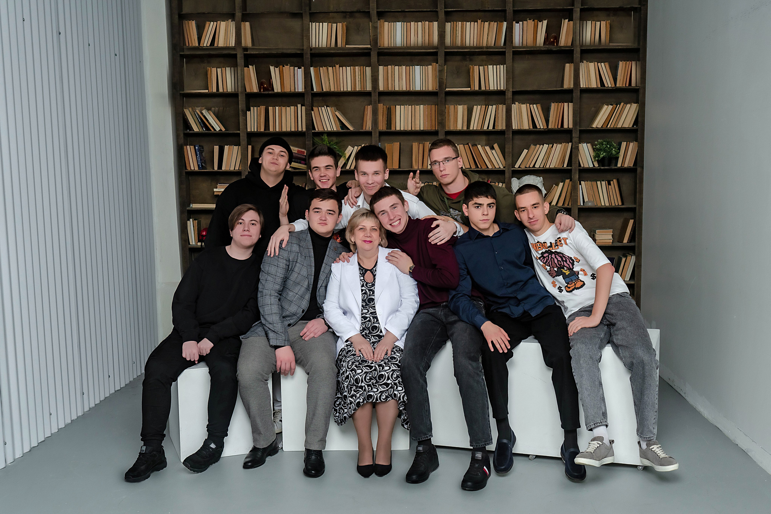 Выпускные (школьные) альбомы (книги) в Ростове-на-Дону. Современные Выпускные Альбомы в Ростове-на-Дону