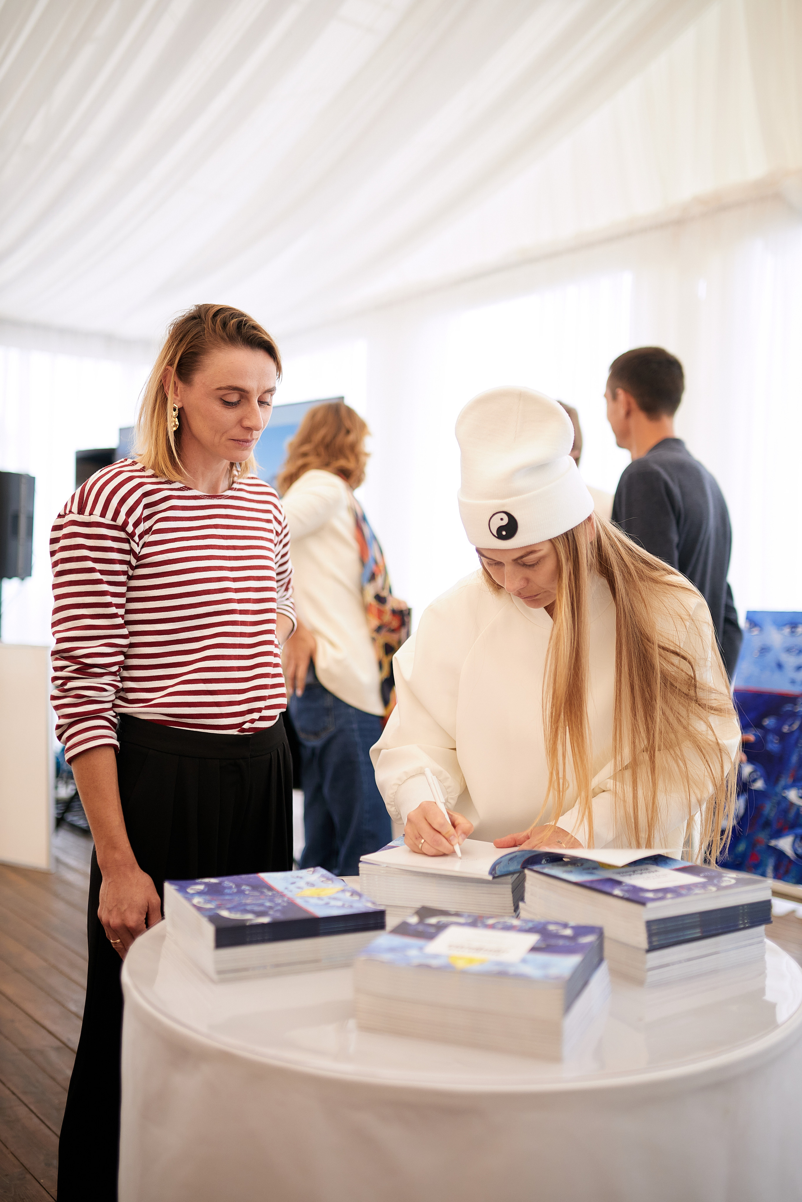 Презентация книги Анны Усовой. Имидж-стилист, преображения в Барнауле Ротфус Наталья