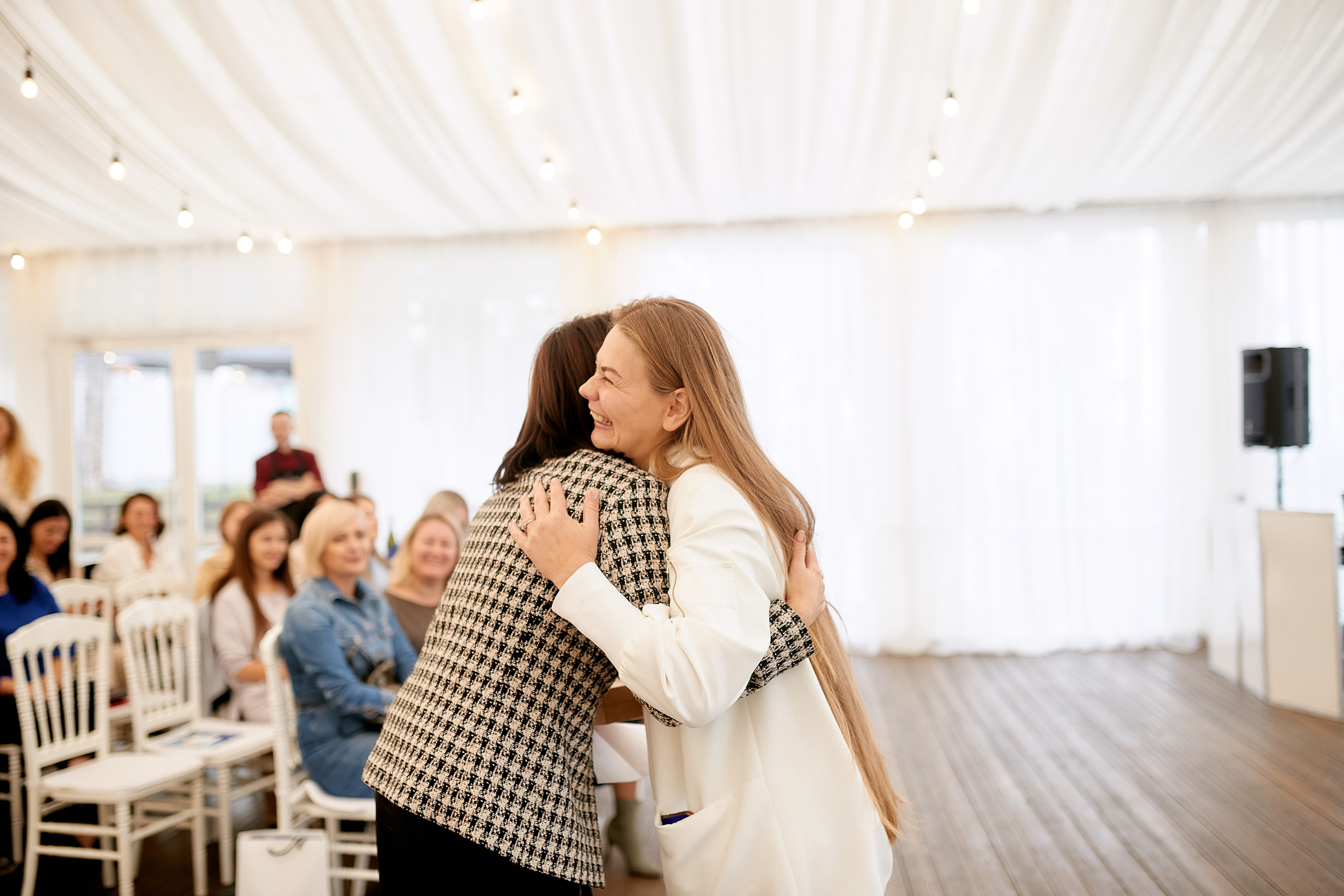 Презентация книги Анны Усовой. Имидж-стилист, преображения в Барнауле Ротфус Наталья