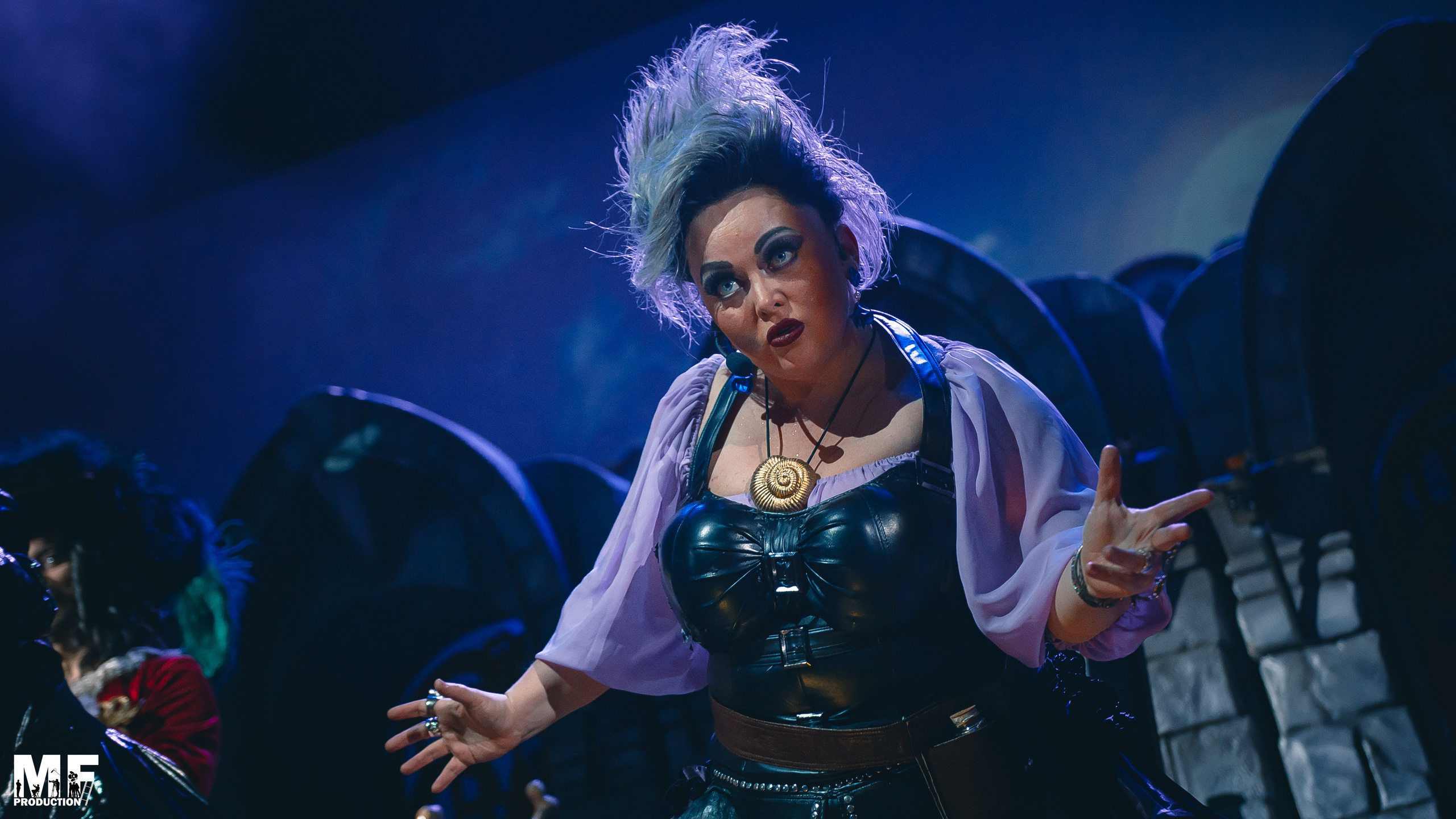 MF PROD. — PRINCESS AND VILLIANS. MOVIE FAMILY PRODUCTION