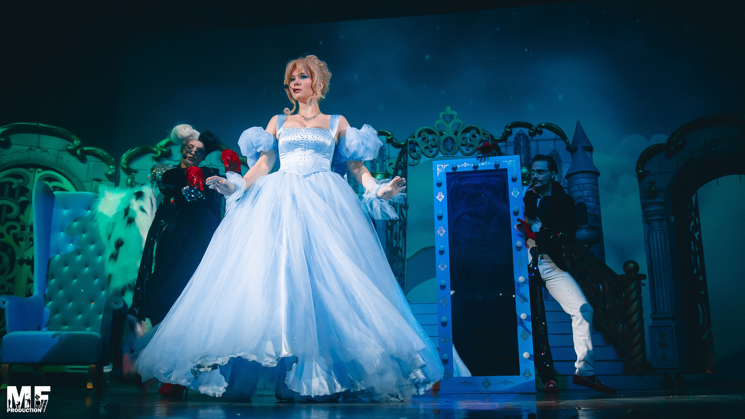 MF PROD. — PRINCESS AND VILLIANS. MOVIE FAMILY PRODUCTION