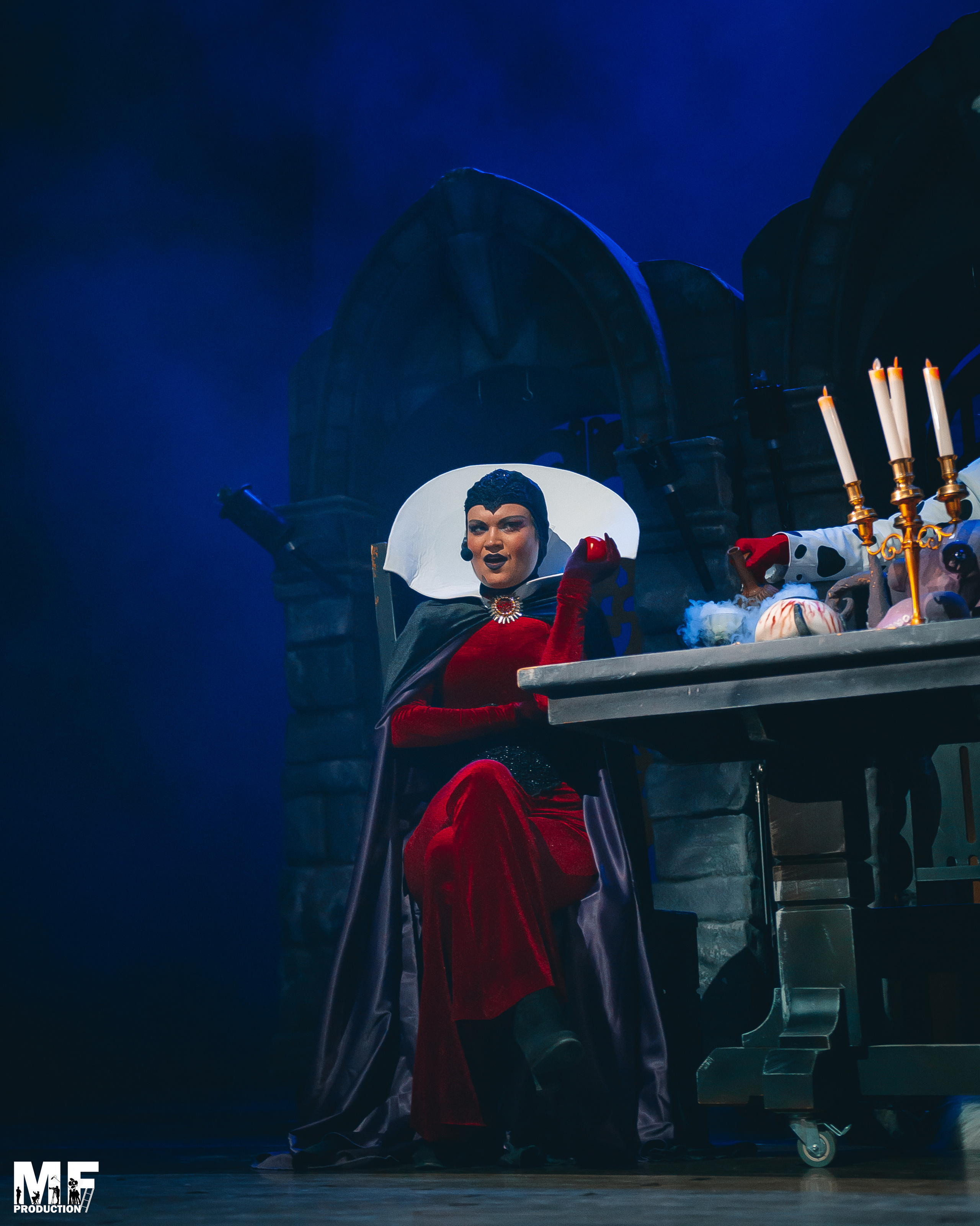 MF PROD. — PRINCESS AND VILLIANS. MOVIE FAMILY PRODUCTION