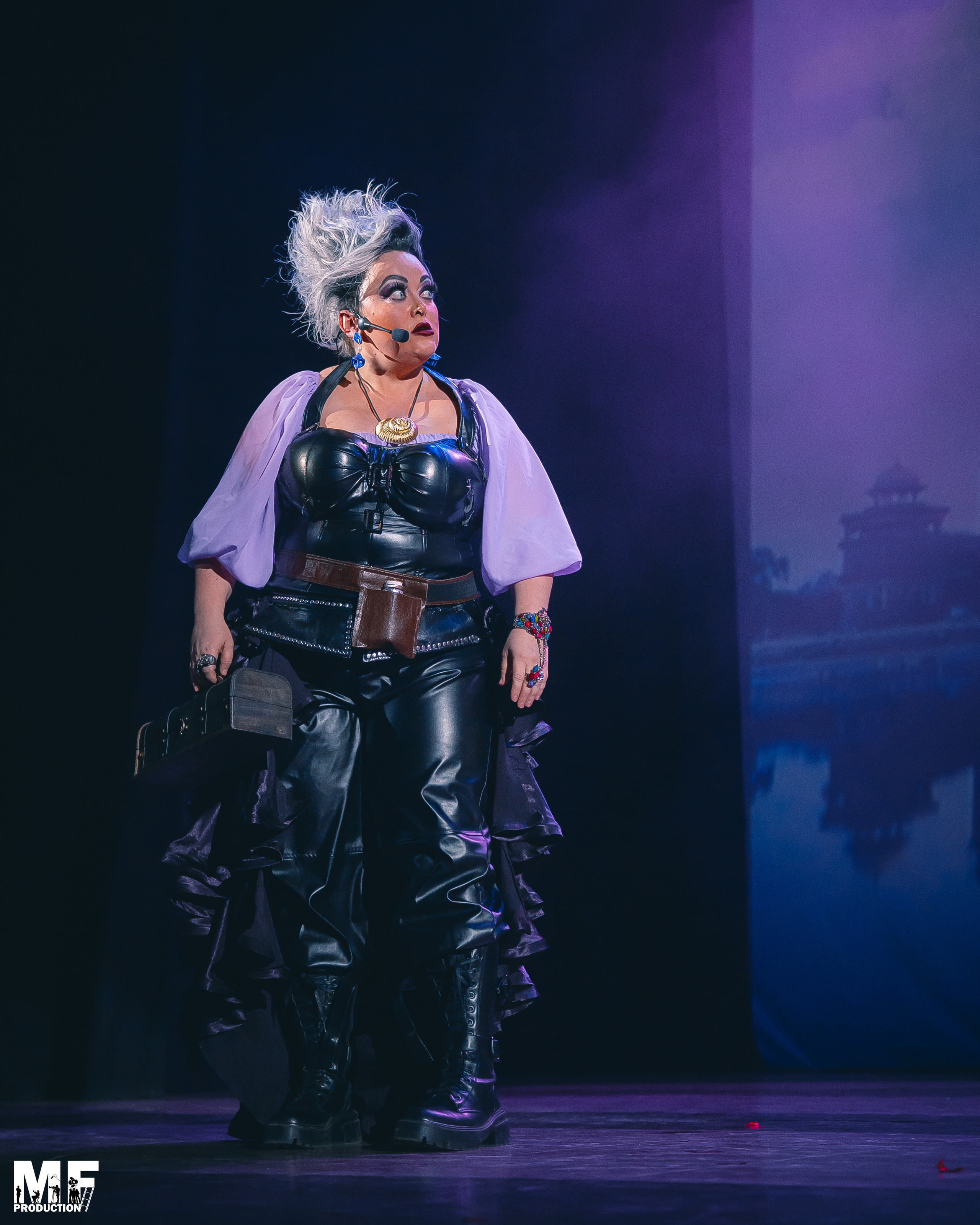 MF PROD. — PRINCESS AND VILLIANS. MOVIE FAMILY PRODUCTION