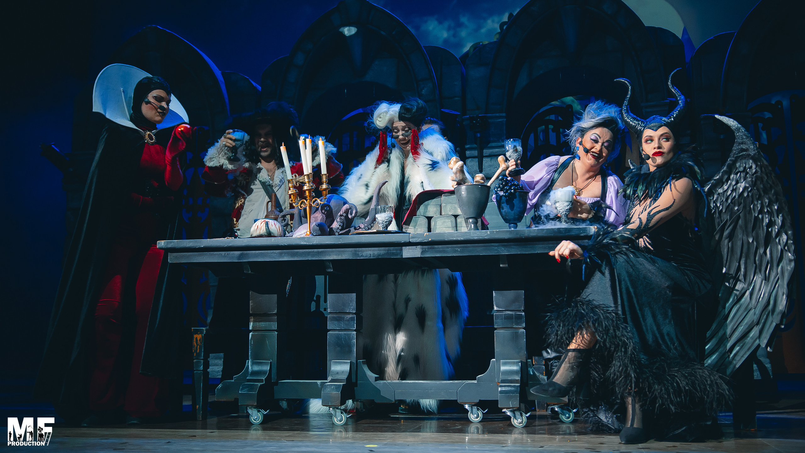 MF PROD. — PRINCESS AND VILLIANS. MOVIE FAMILY PRODUCTION