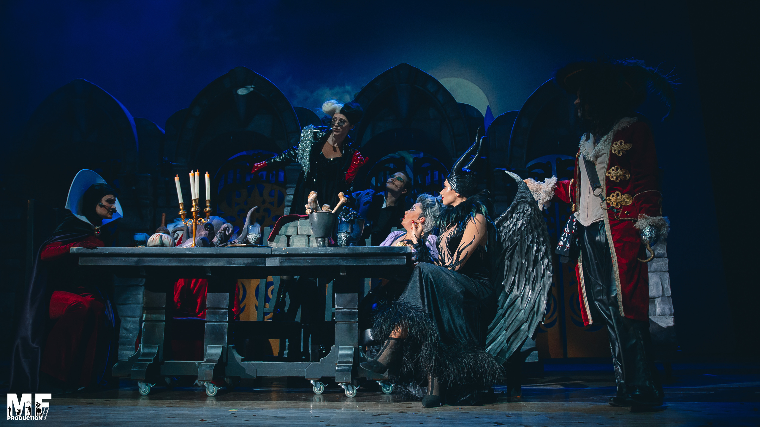 MF PROD. — PRINCESS AND VILLIANS. MOVIE FAMILY PRODUCTION