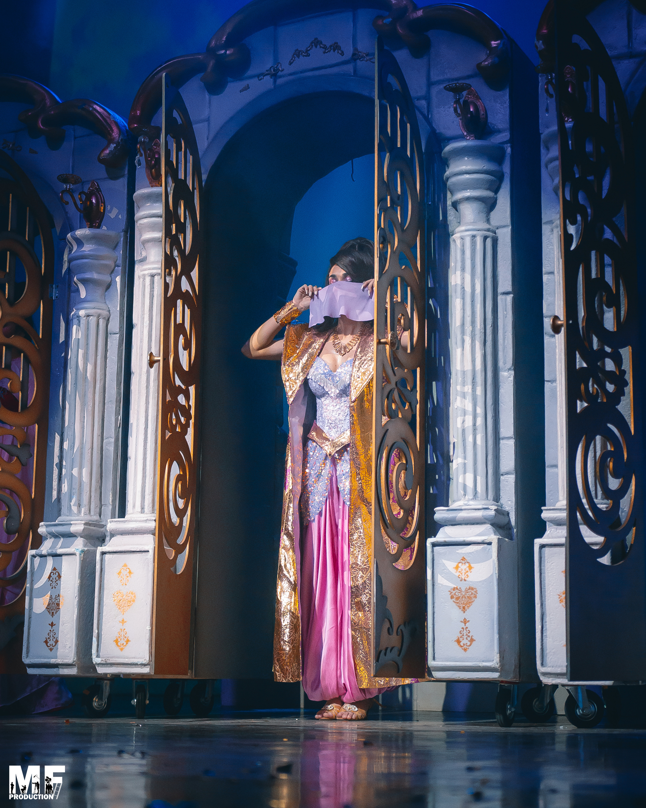 MF PROD. — PRINCESS AND VILLIANS. MOVIE FAMILY PRODUCTION