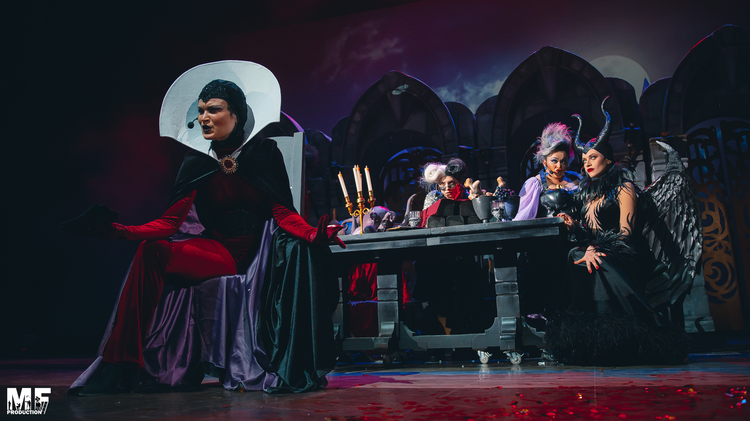 MF PROD. — PRINCESS AND VILLIANS. MOVIE FAMILY PRODUCTION