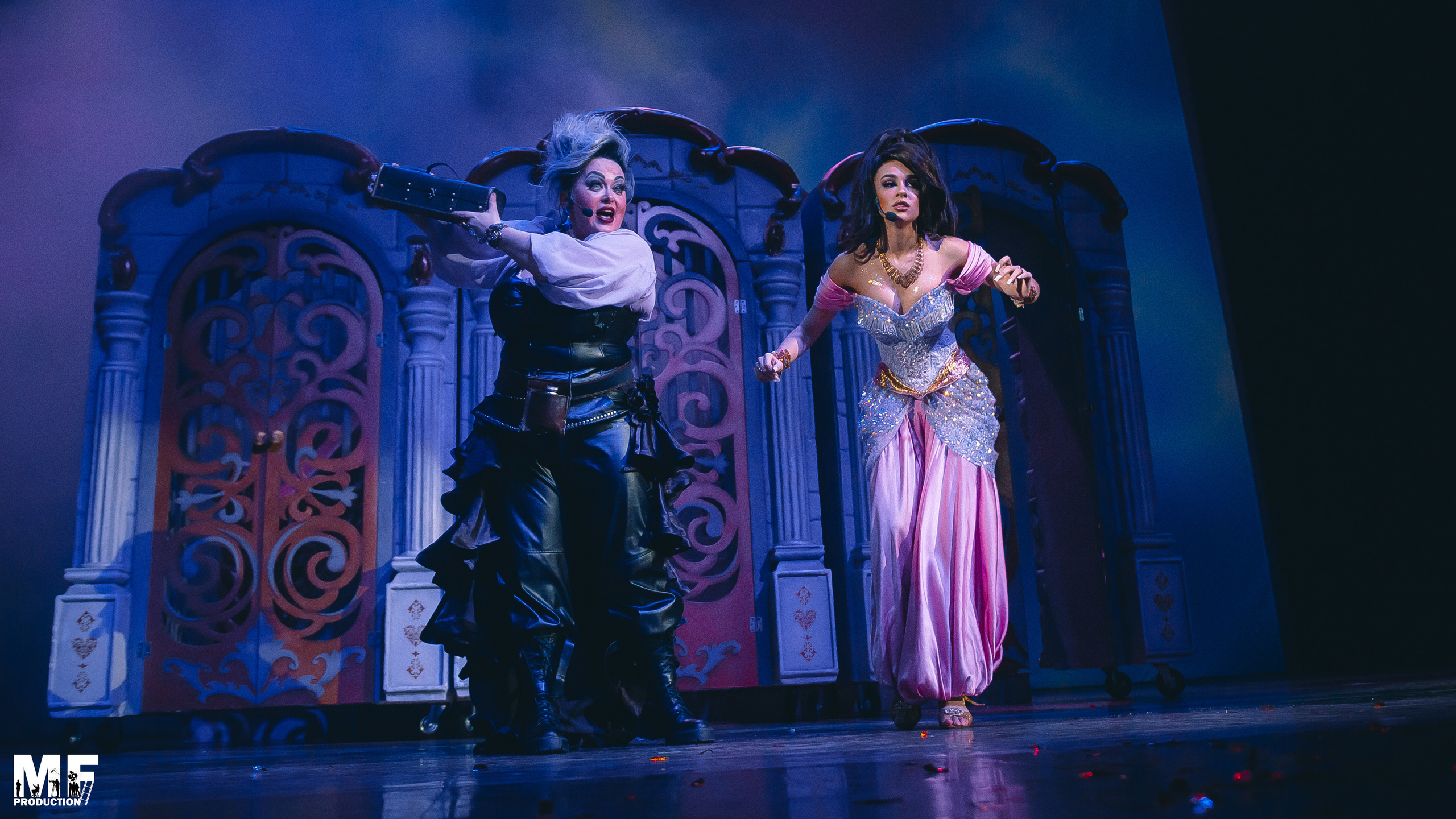 MF PROD. — PRINCESS AND VILLIANS. MOVIE FAMILY PRODUCTION