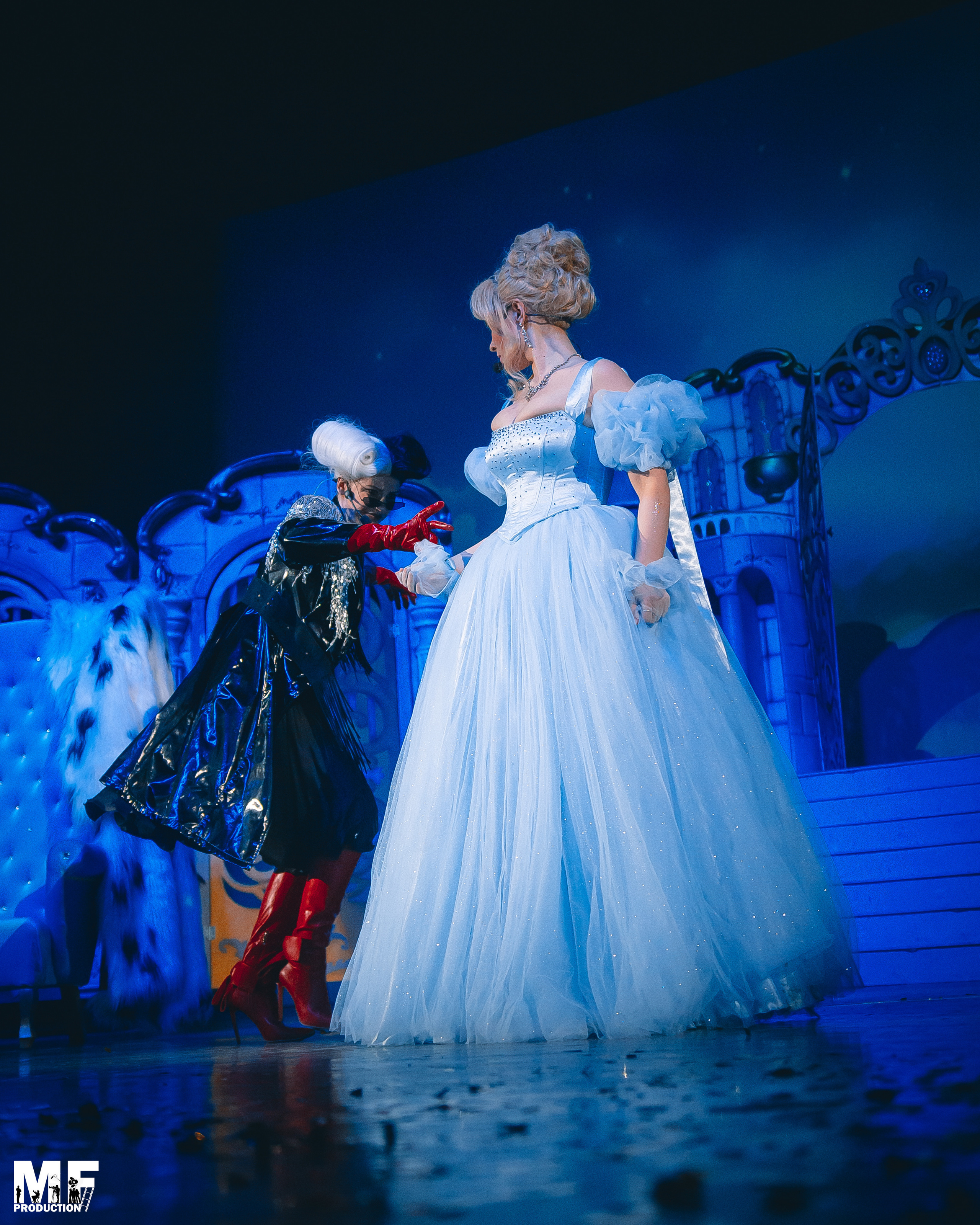 MF PROD. — PRINCESS AND VILLIANS. MOVIE FAMILY PRODUCTION